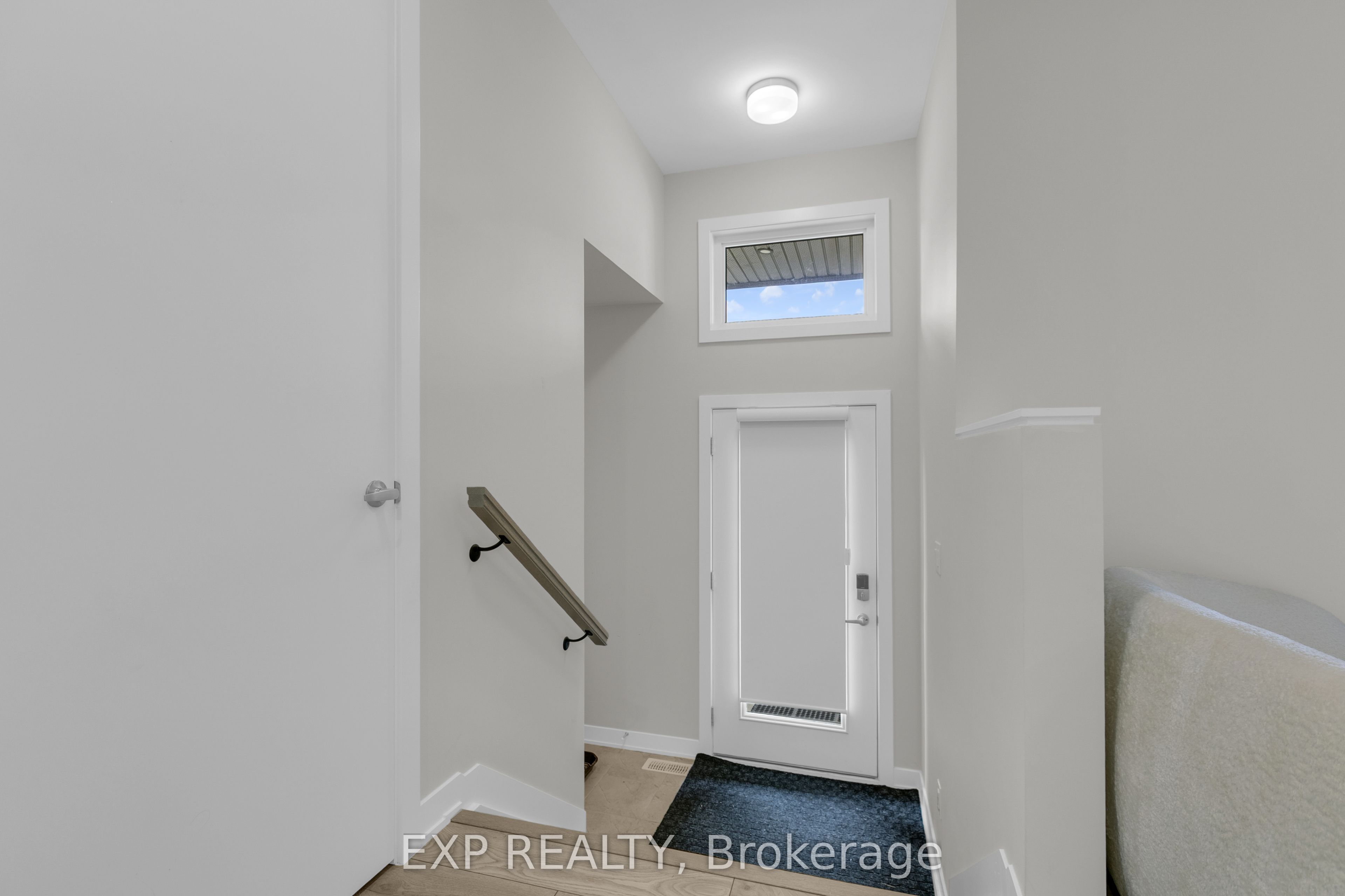 323 Catsfoot Walk, Barrhaven, ON K2J 7G9 photo 4