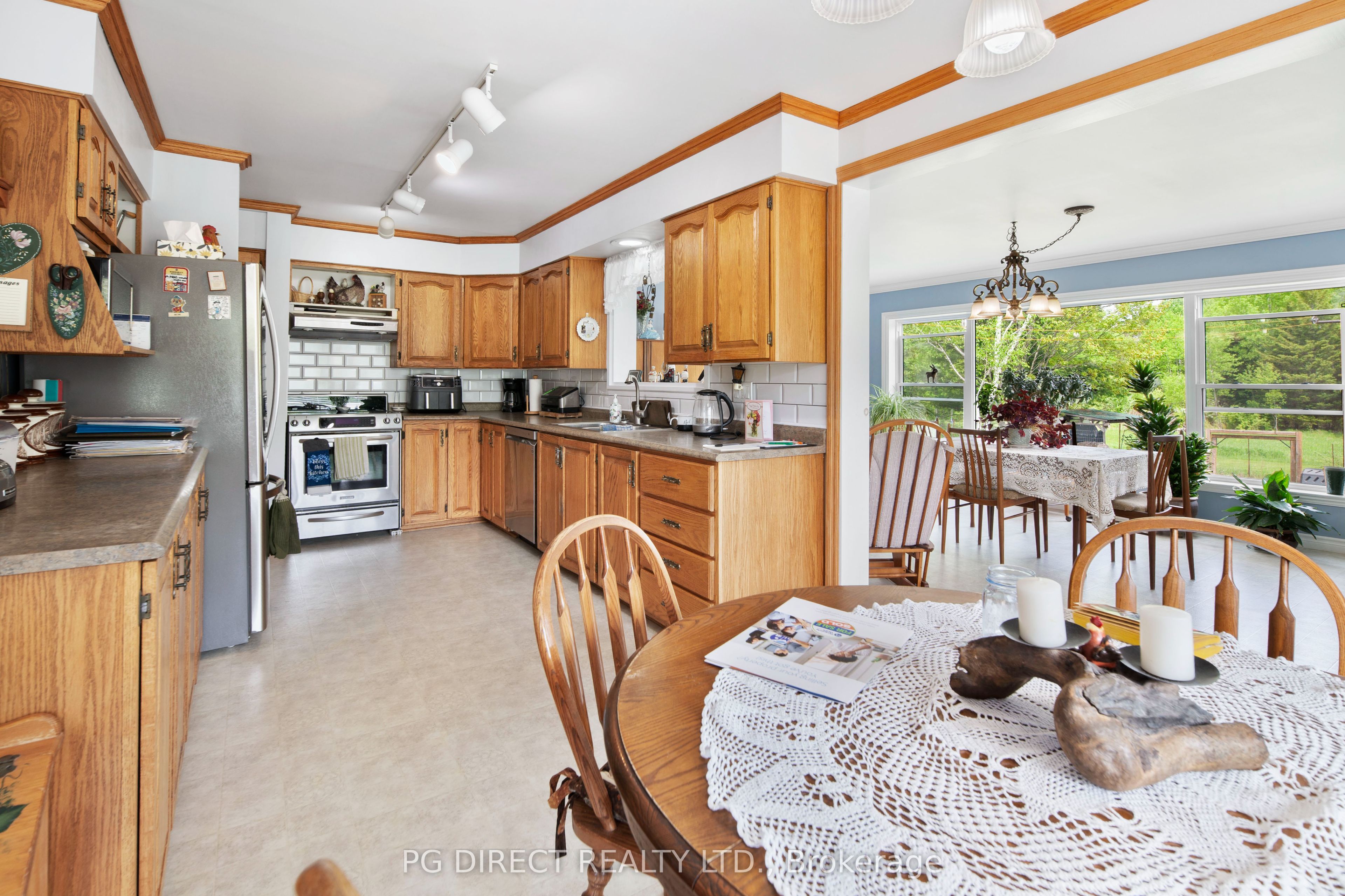 1598 Corbeil Road, East Ferris, ON P0H 1K0 photo 5
