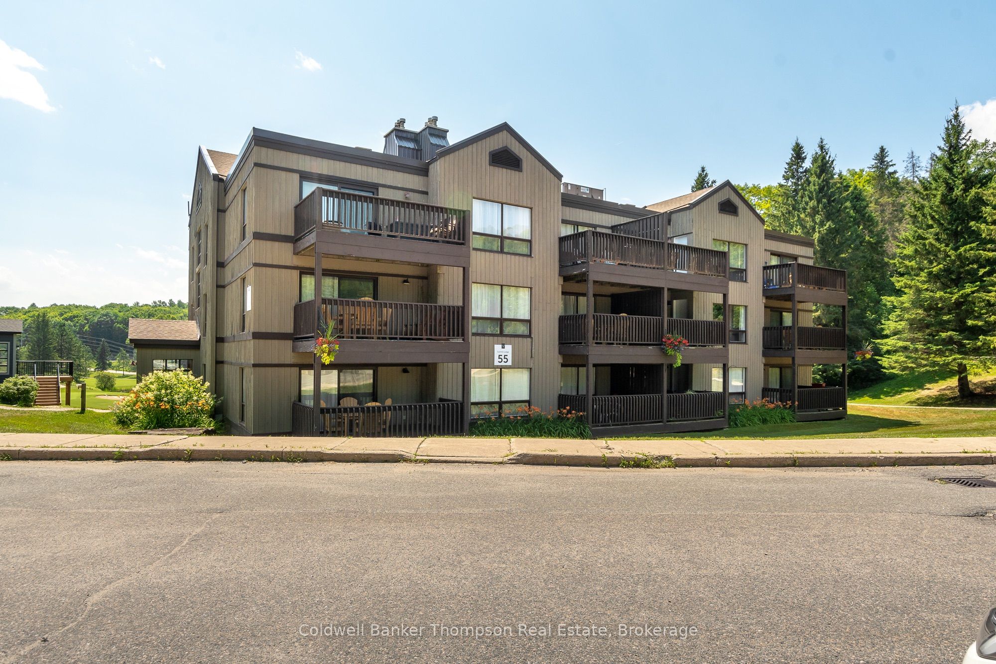 1235 Deerhurst Summit Drive 55-208, Huntsville, ON P1H 2E8