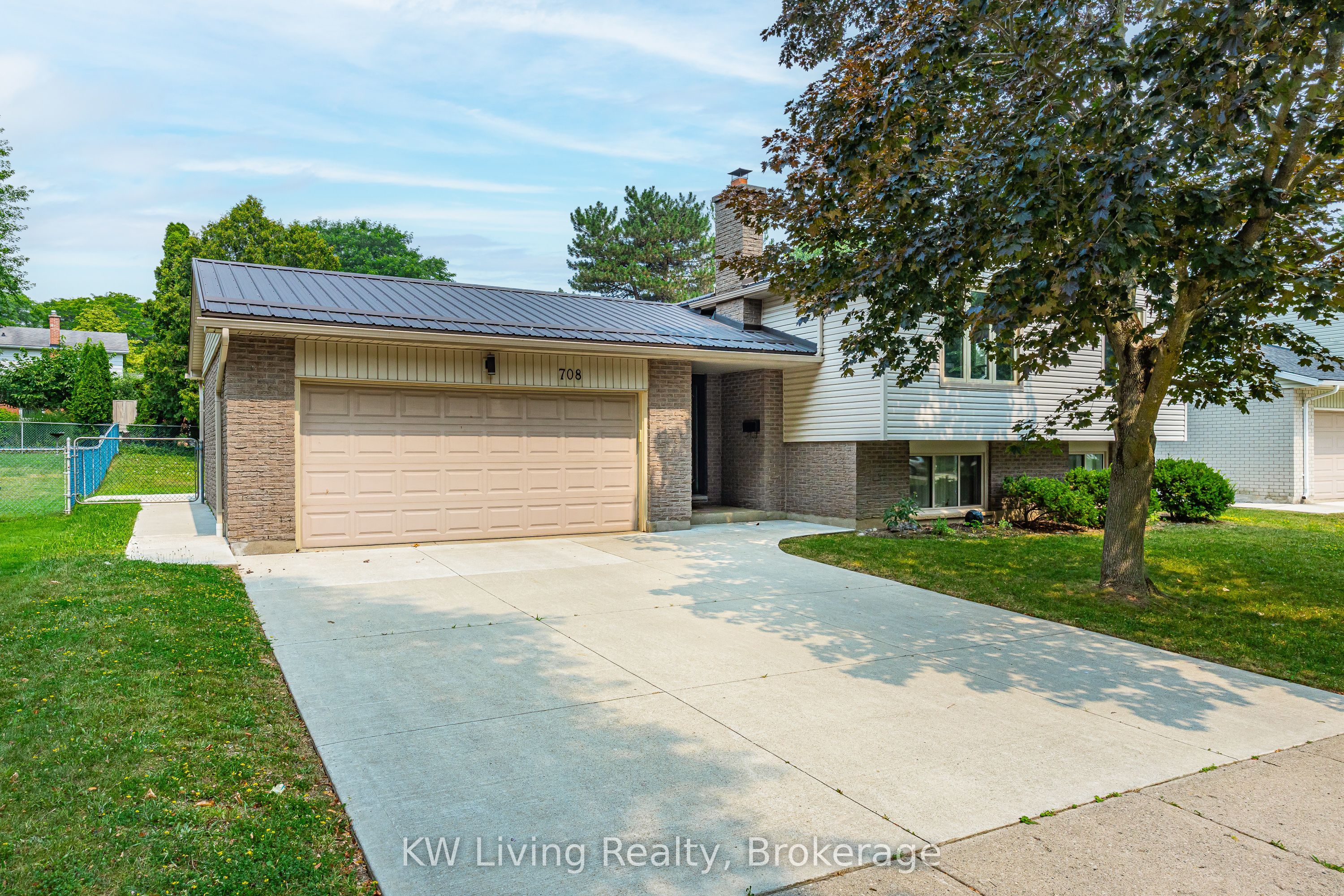 708 VILLAGE GREEN Avenue, London South, ON N6K 1H2 photo 5