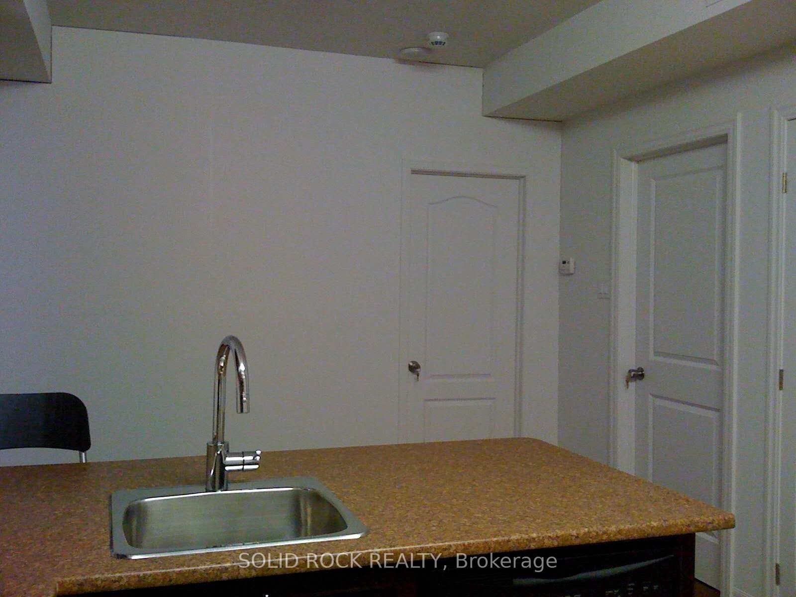 242 Rideau Street 1805, Lower Town - Sandy Hill, ON K1N 0B7 photo 5