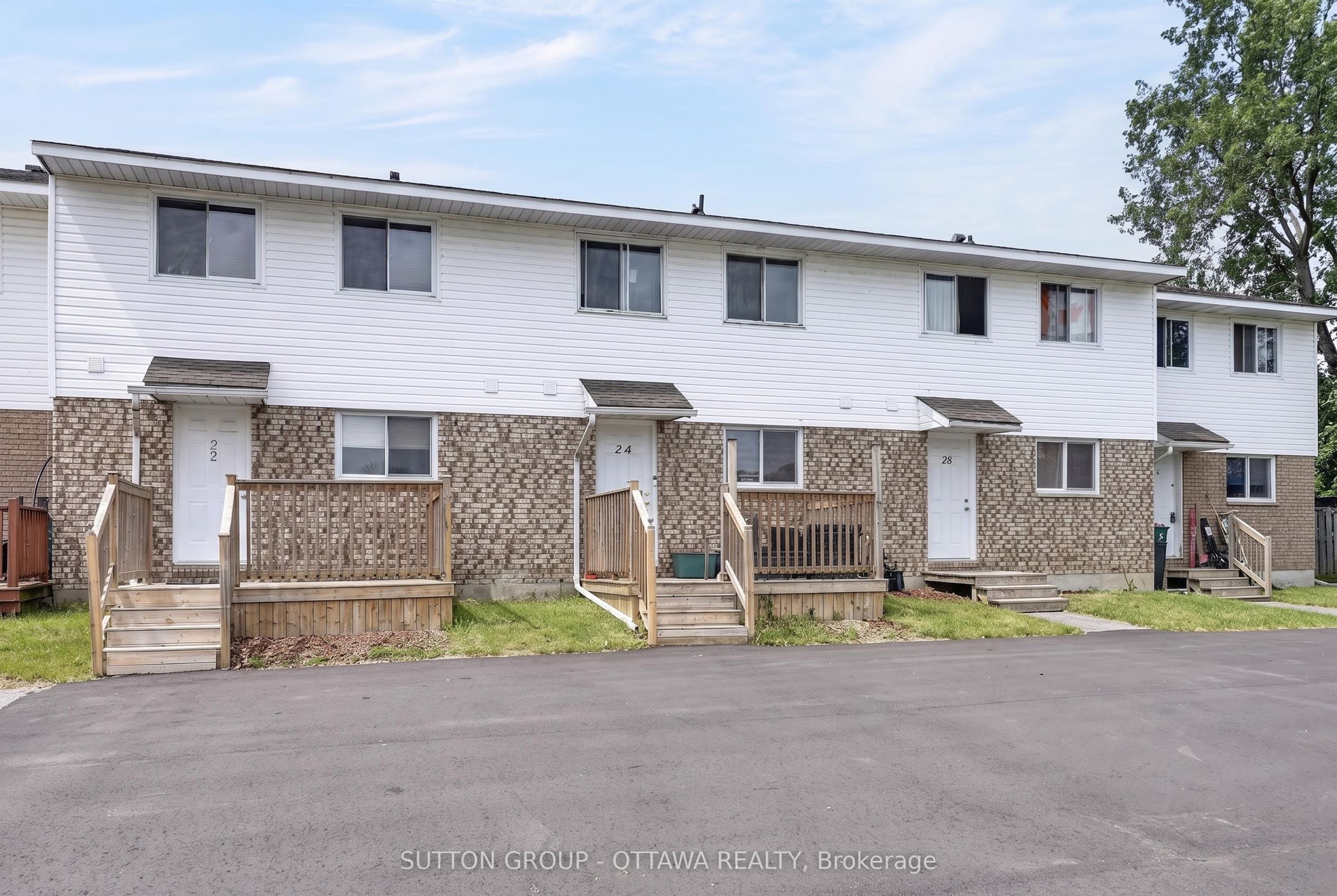 24 Carraway Crescent, South Dundas, ON K0C 1X0 photo 2