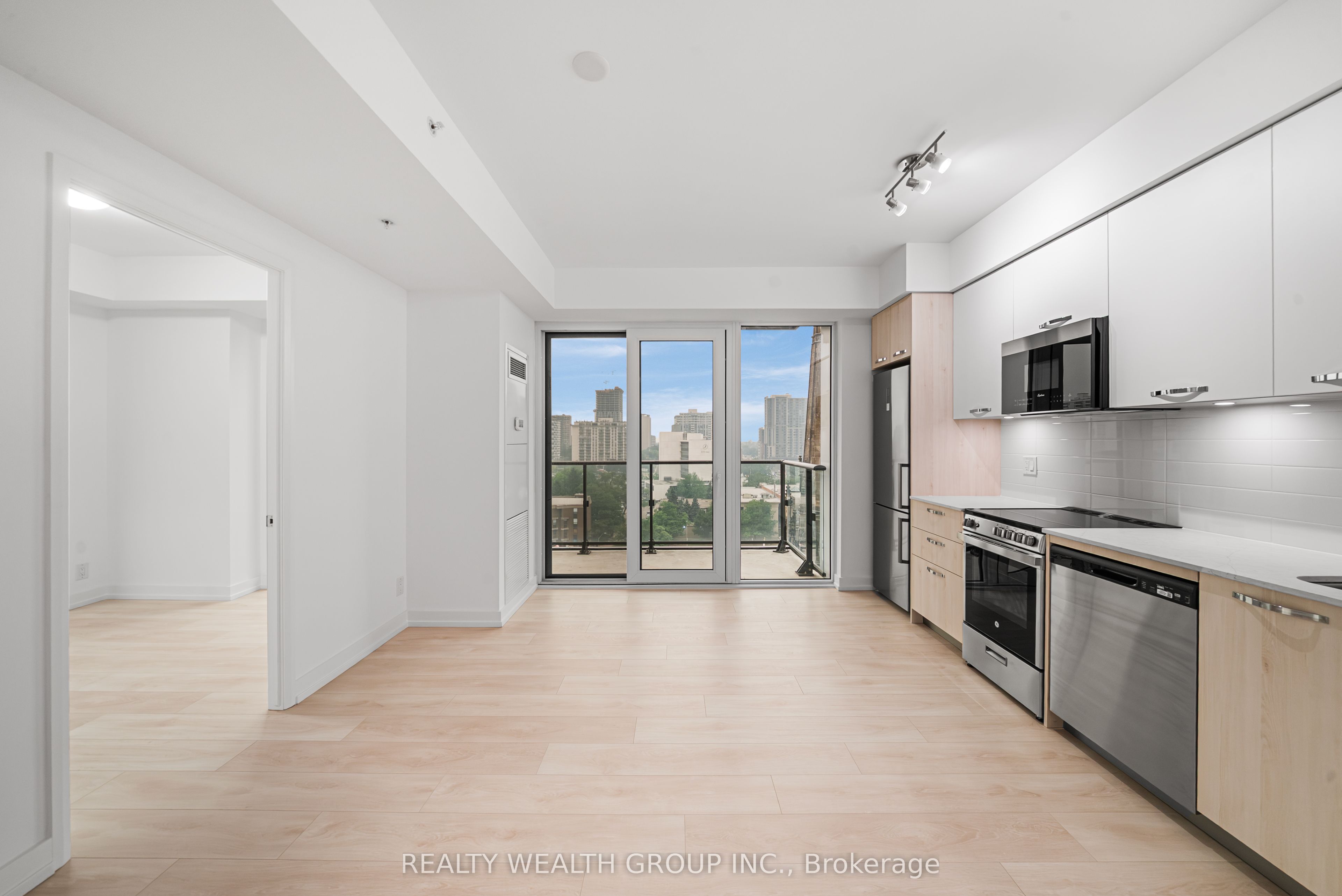 75 James Street S 1224, Hamilton, ON L8P 4V8 photo 3