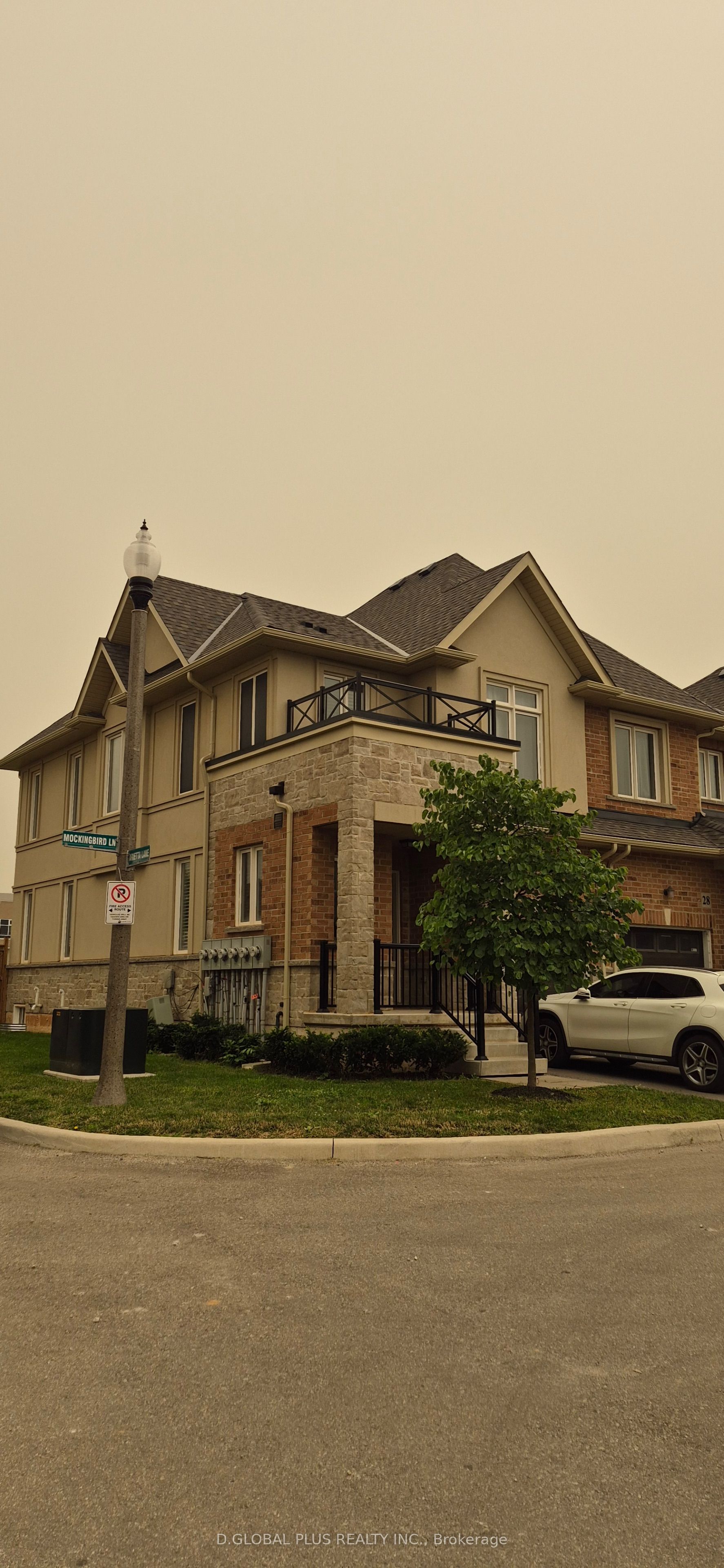 30 Mockingbird Lane, Hamilton, ON L8E 0K7