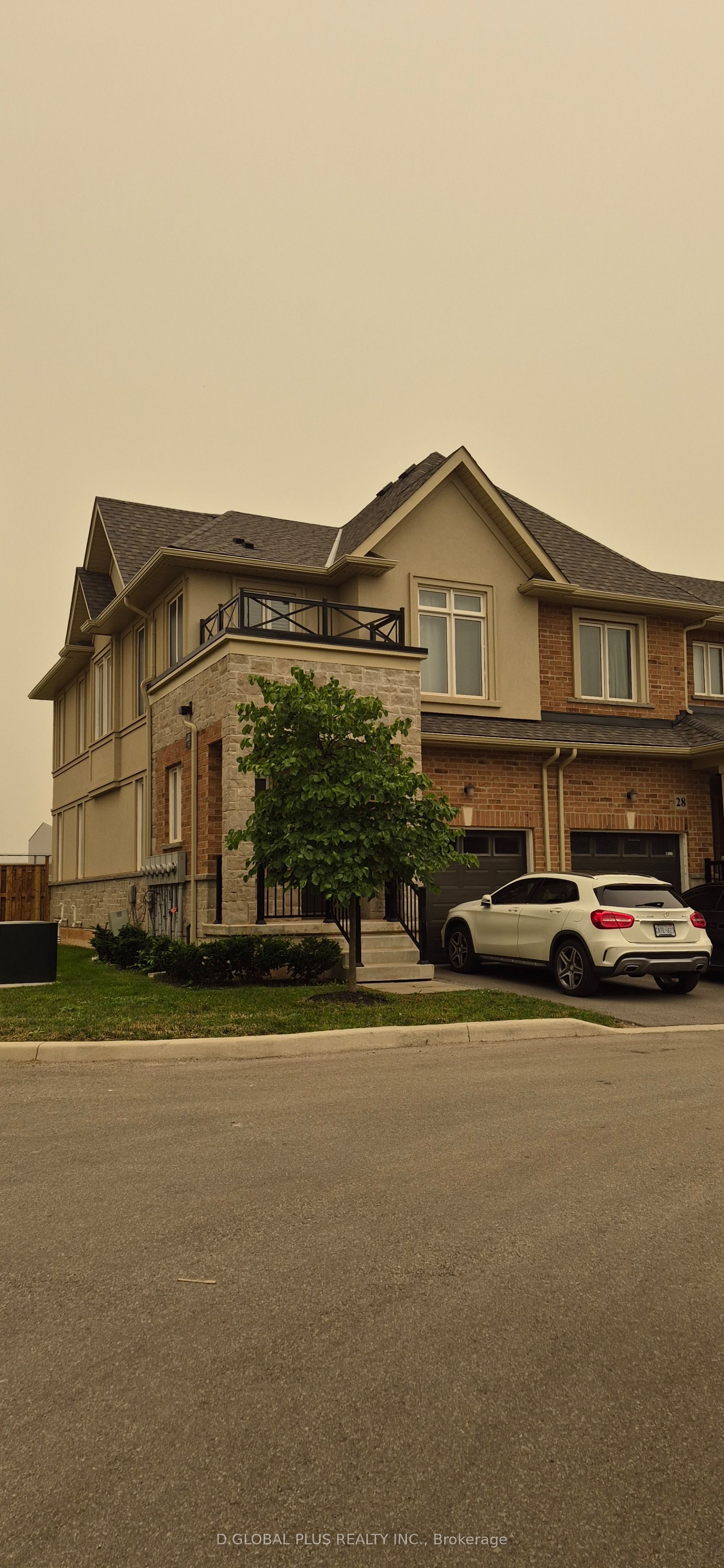 30 Mockingbird Lane, Hamilton, ON L8E 0K7 photo 2