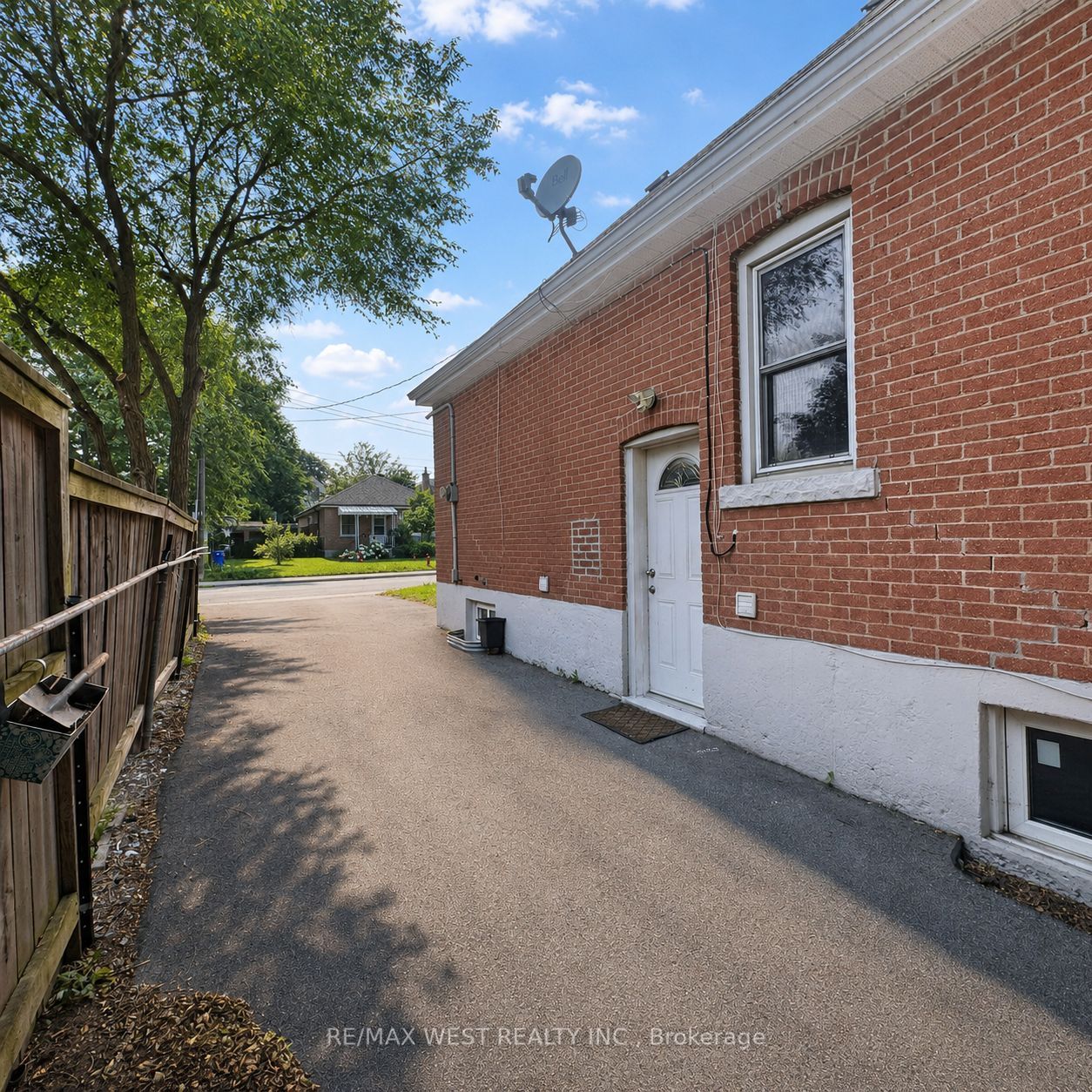 53 Shadyside Avenue BSMT, Hamilton, ON L8V 3E2