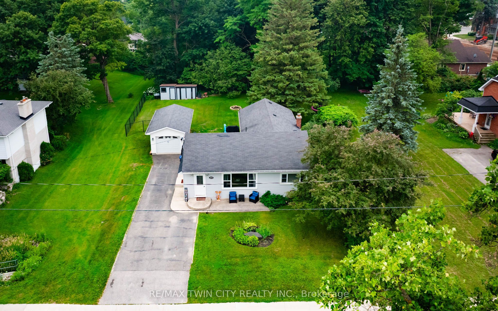 251 Main Street E, Southgate, ON N0C 1B0