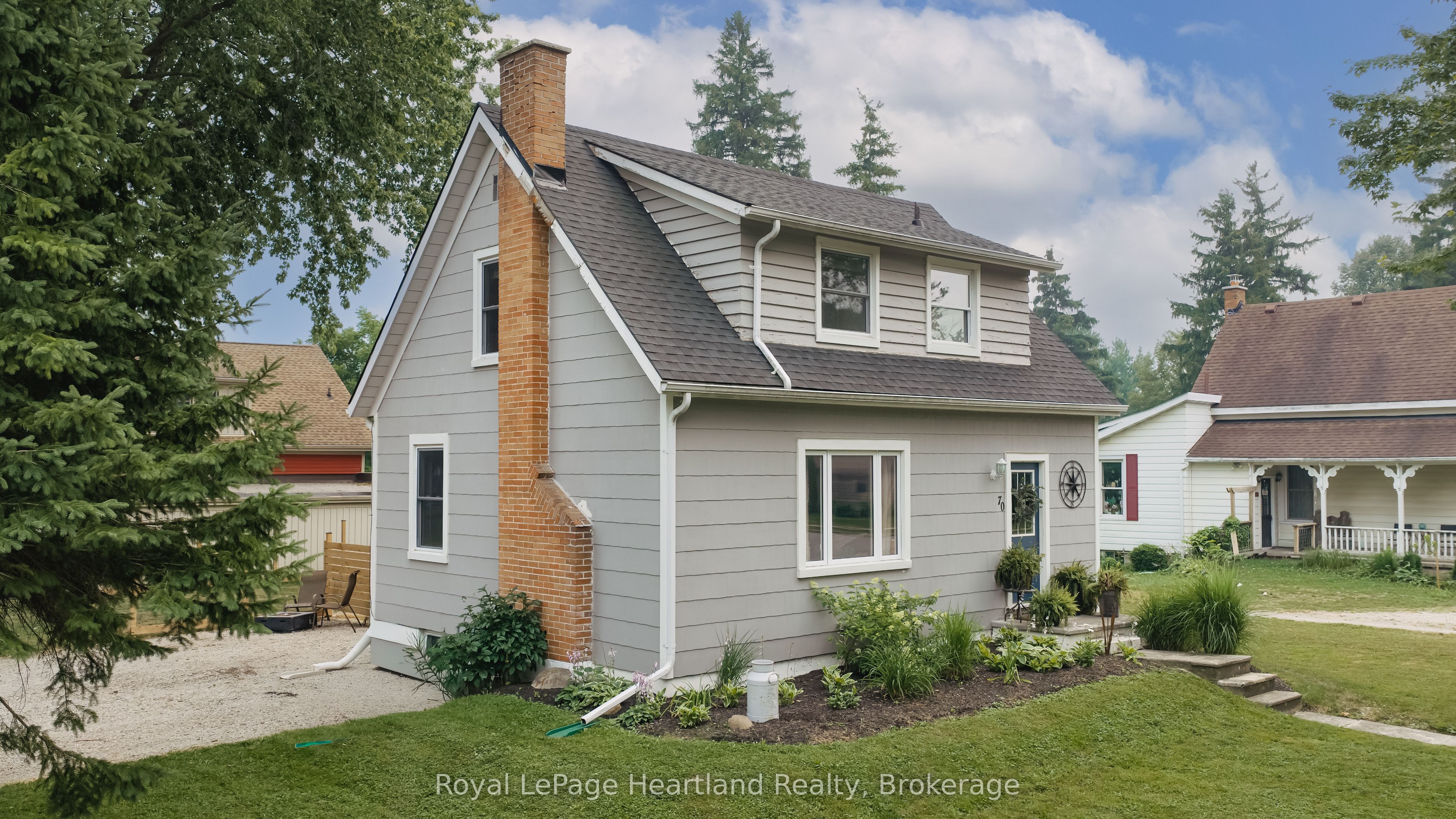 70 Main Street N, Huron East, ON N0K 1W0