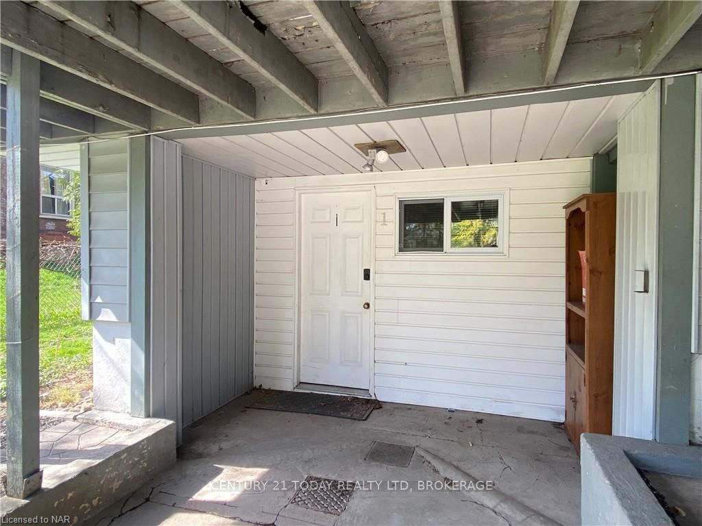 6042 CULP STREET Street LOWER UNIT, Niagara Falls, ON L2G 2B7 photo 2