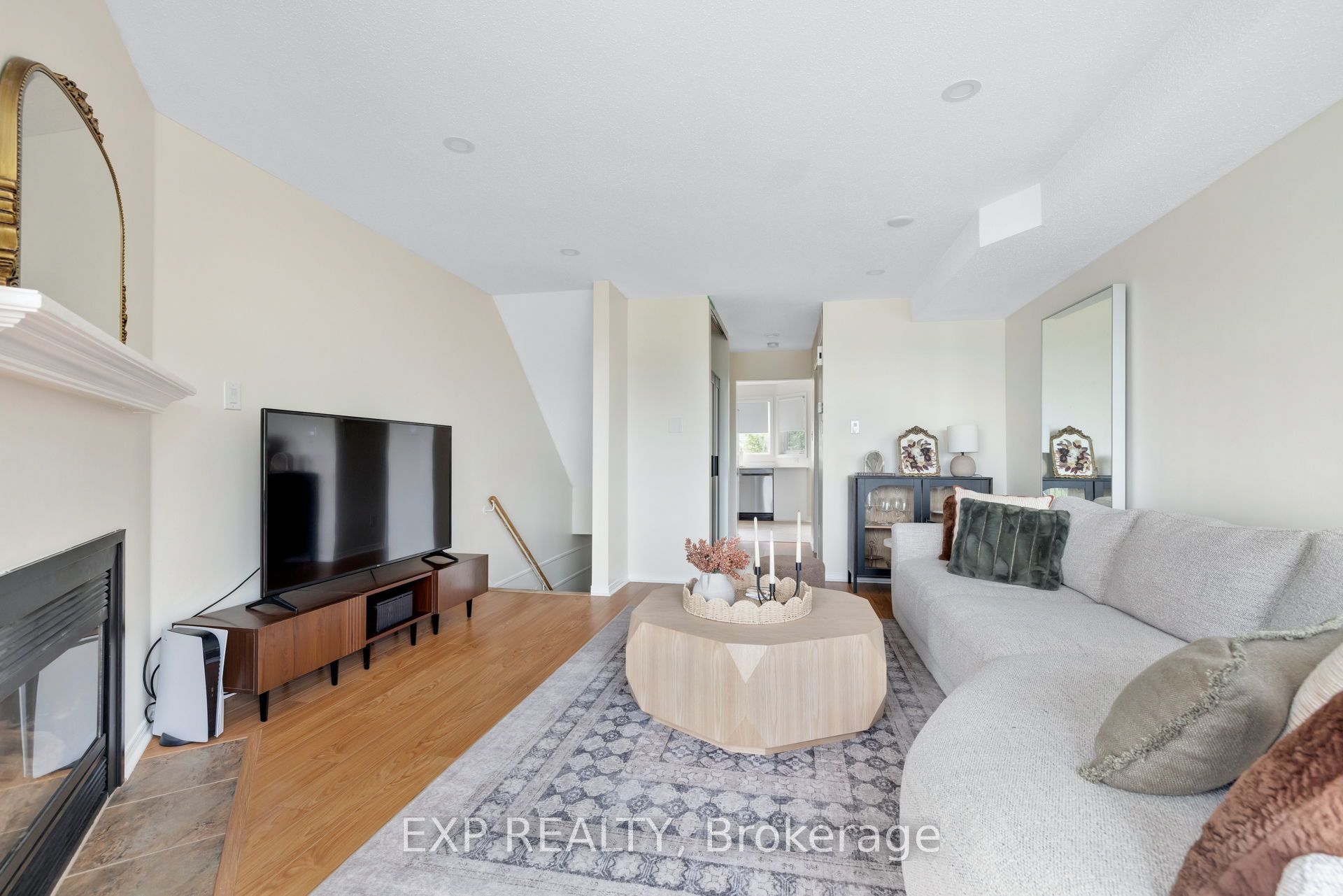 1400 WILDBERRY Court 30, Orleans - Convent Glen and Area, ON K1C 7K6 photo 5