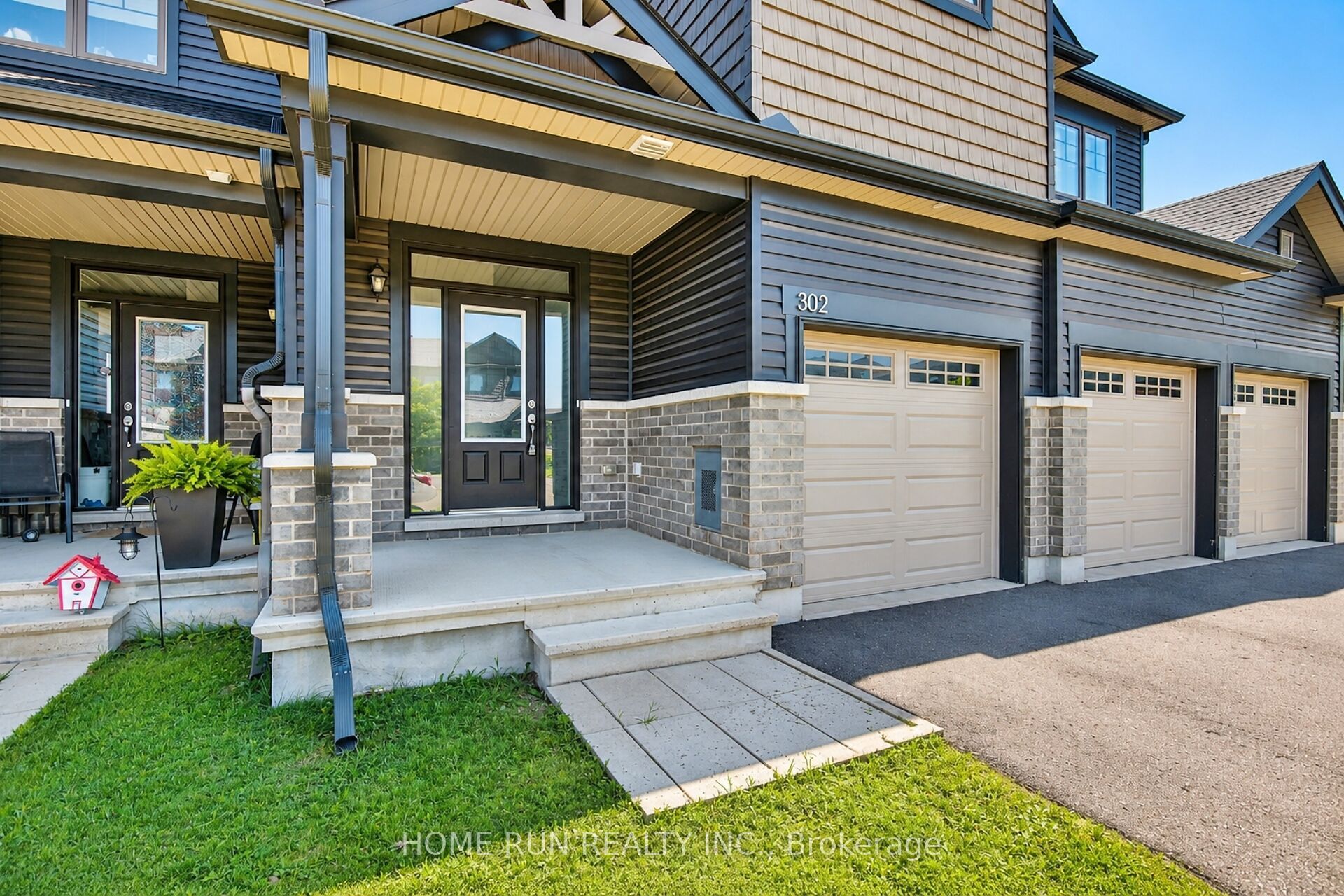 302 Grackle Street, Blossom Park - Airport and Area, ON K1X 0G7 photo 2