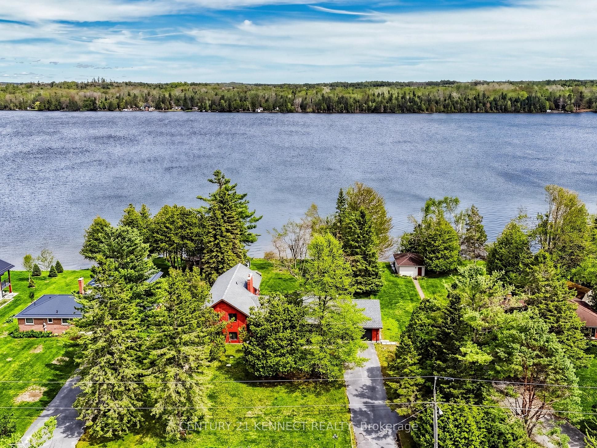 44 Pinewood Boulevard, Kawartha Lakes, ON K0M 2T0 photo 4
