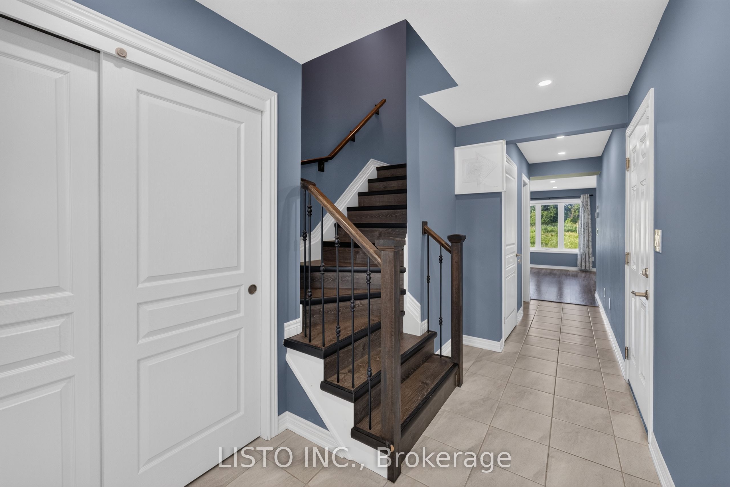 44 Haney Drive, Thorold, ON L2V 0G5 photo 4