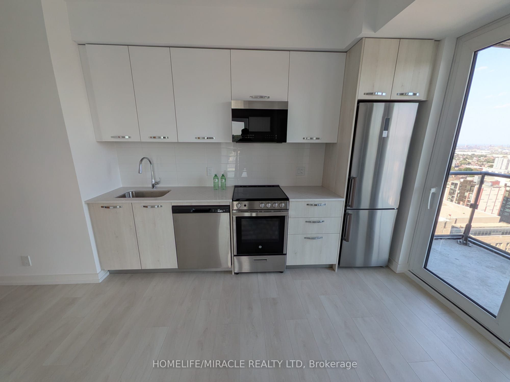 75 James Street S 2710, Hamilton, ON L8P 2Y9 photo 3