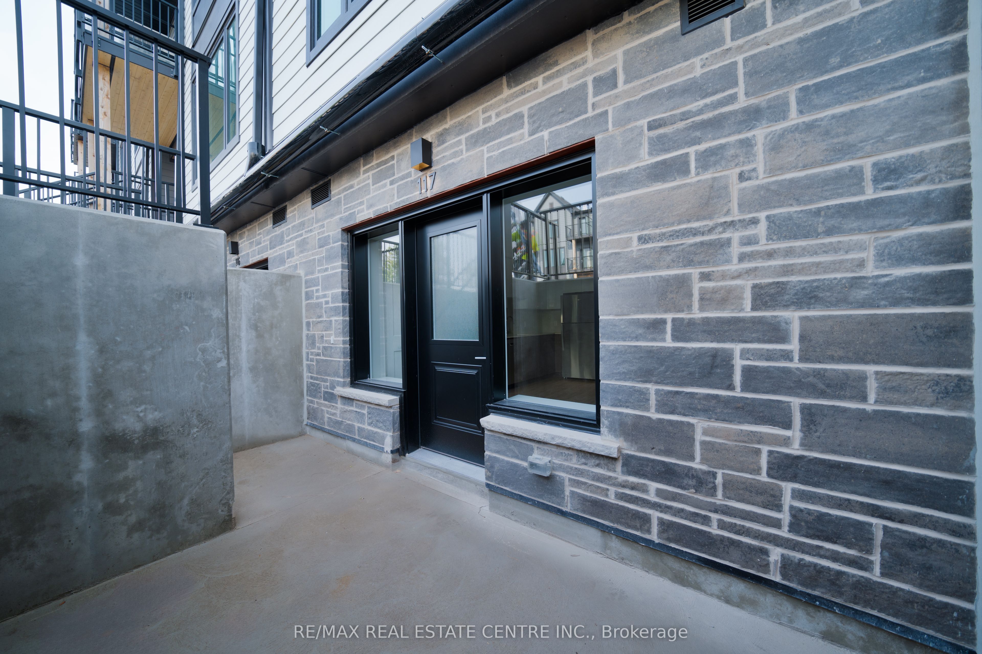 708 Woolwich Street 117, Guelph, ON N1H 3Z1 photo 2