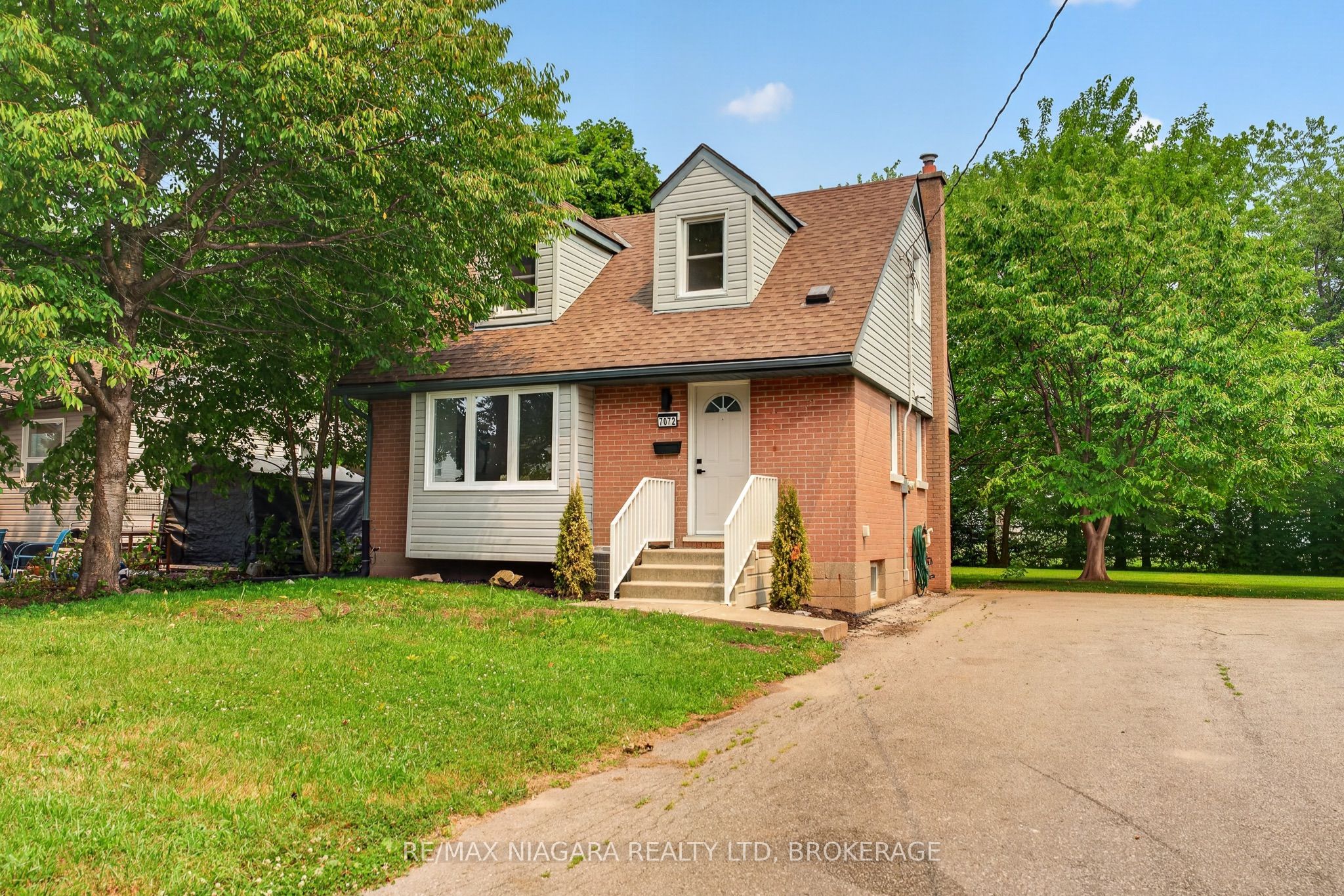 7072 Dell Avenue, Niagara Falls, ON L2G 4W3 photo 3