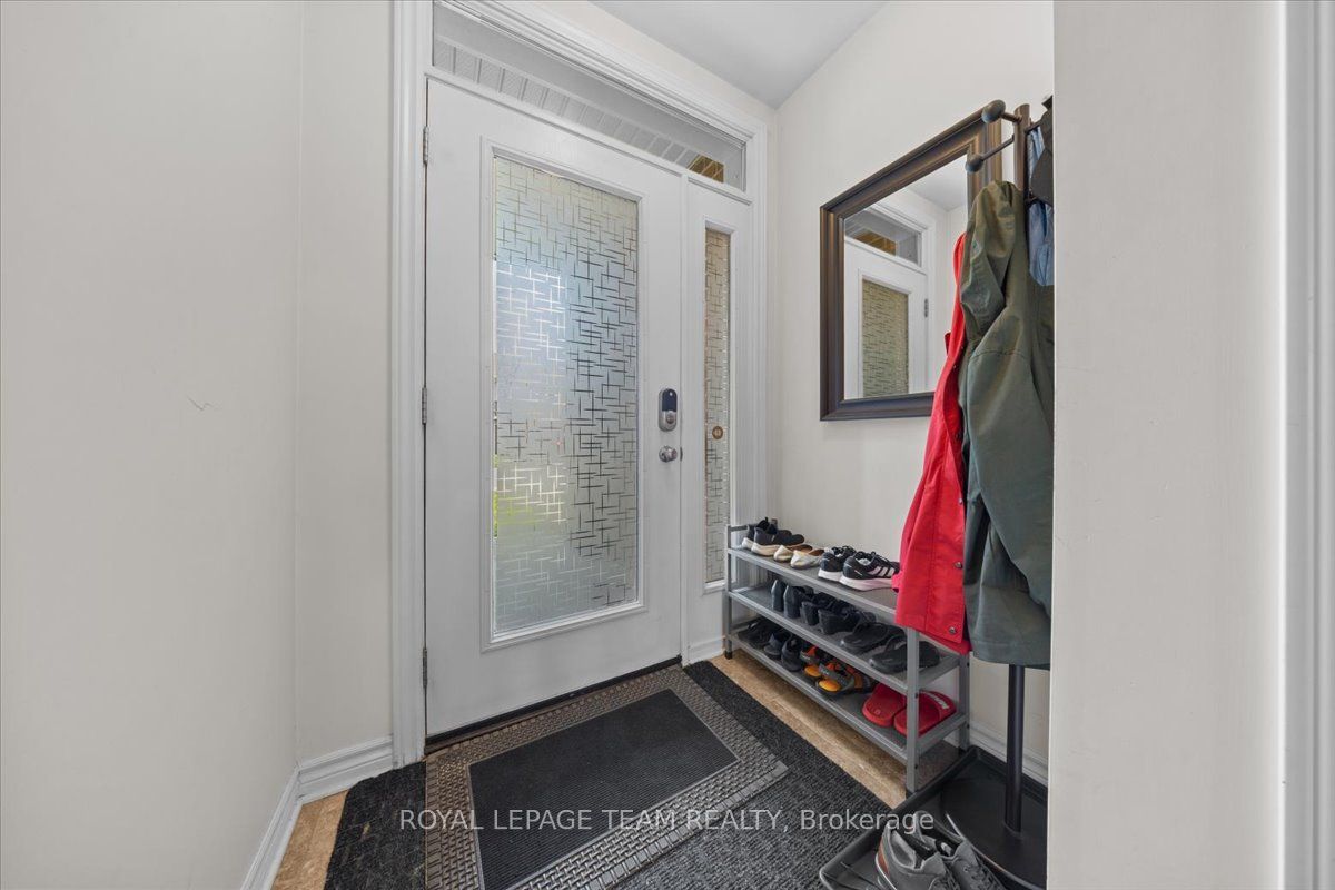 552 Jackdaw Avenue, Barrhaven, ON K2J 6N1 photo 3