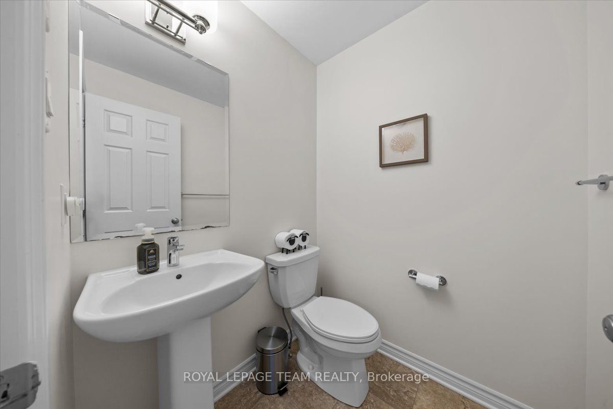 552 Jackdaw Avenue, Barrhaven, ON K2J 6N1 photo 4