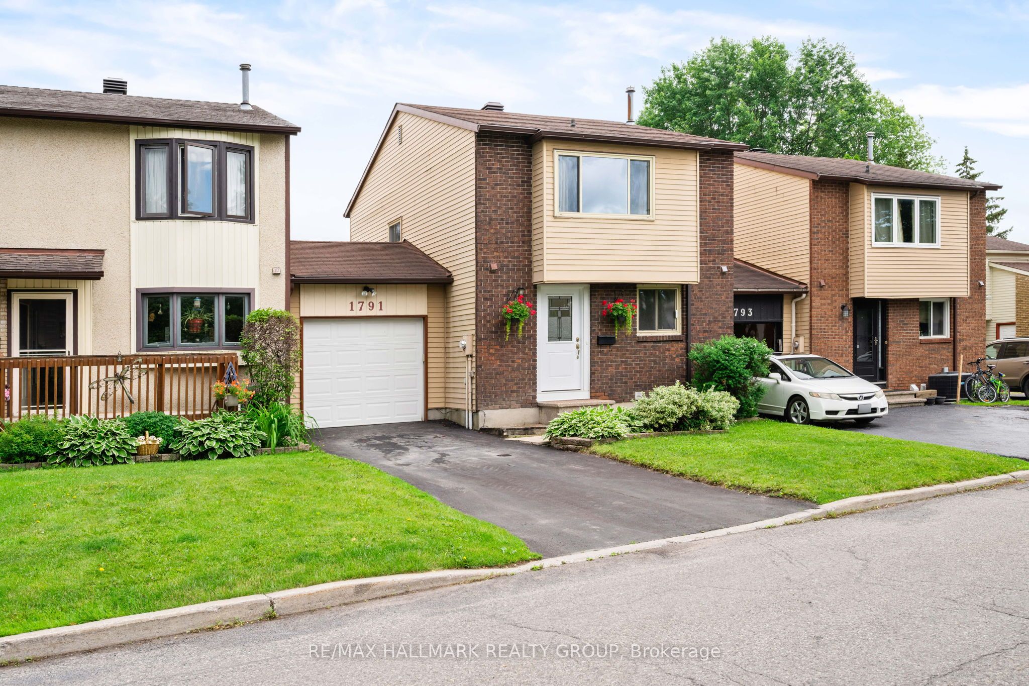 1791 Lamoureux Drive, Orleans - Cumberland and Area, ON K1E 2H3 photo 3