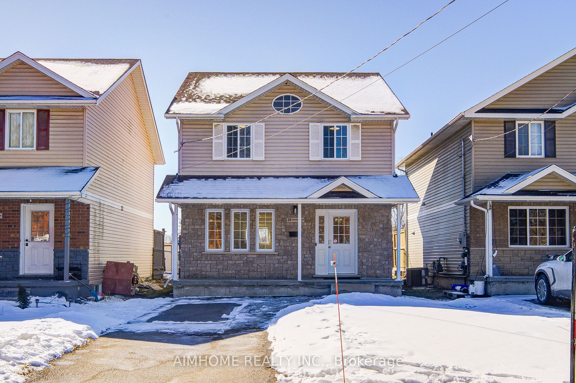 36 Grand River Avenue, Brantford, ON N3T 4W7 photo 2