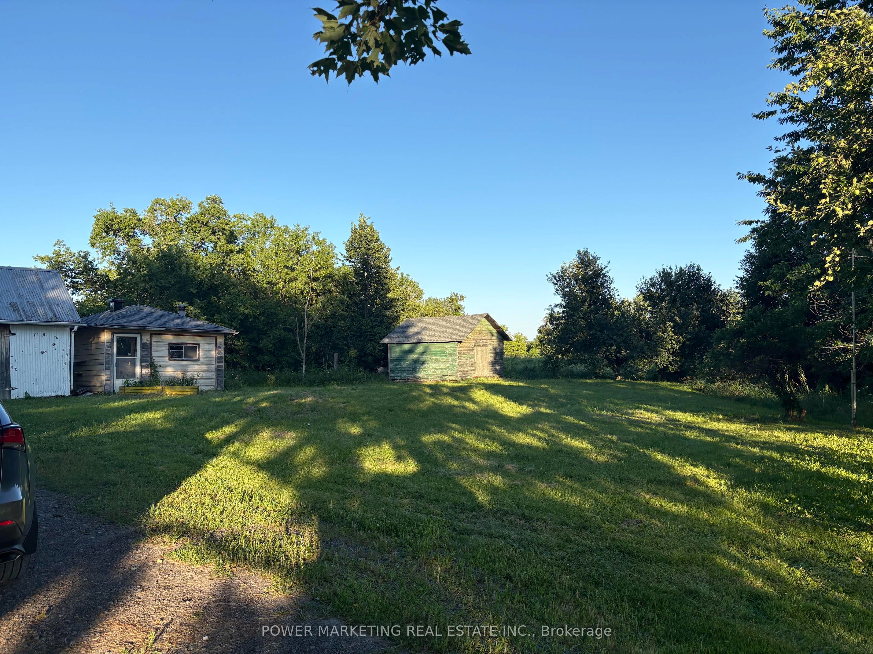 2051 BLACKCREEK Road, Greely - Metcalfe - Osgoode - Vernon and Area, ON K0A 1V0 photo 2