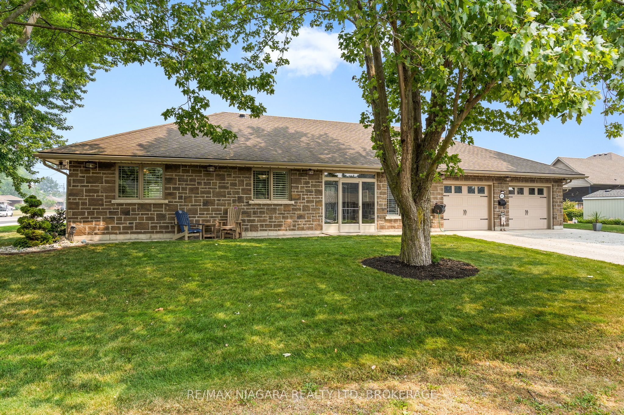 611 Sugarloaf Street, Port Colborne, ON L3K 0A3 photo 3