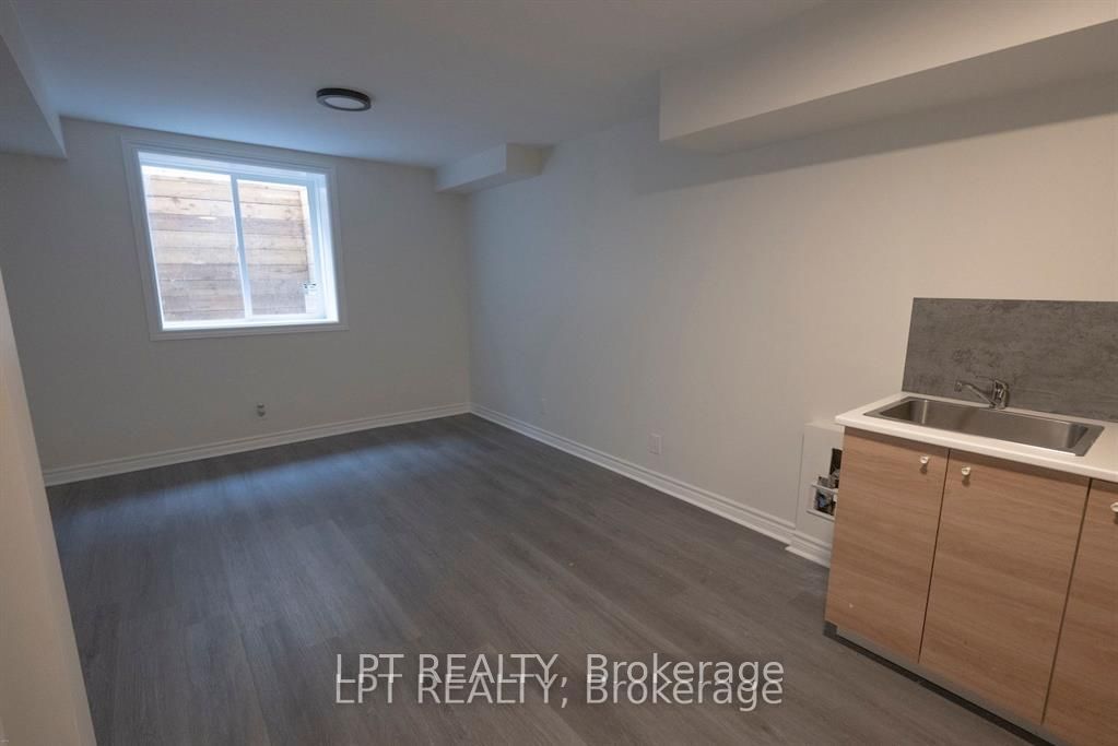 27 Rockcress Gardens, South of Baseline to Knoxdale, ON K2G 5A6 photo 3