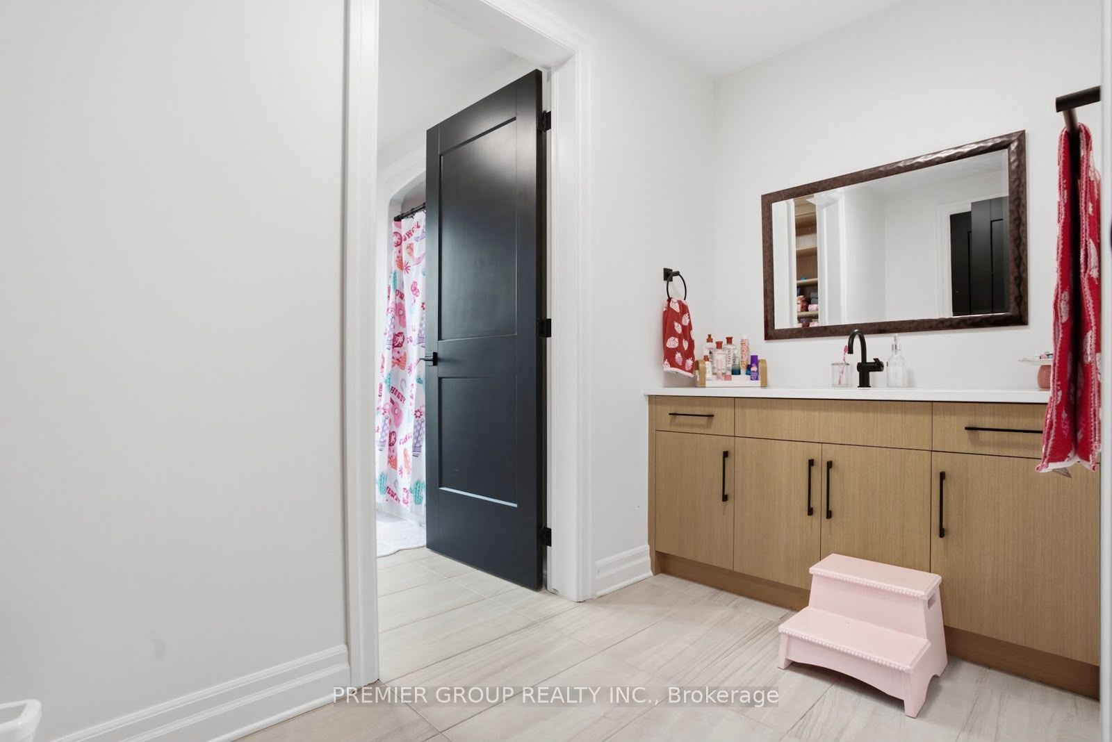7520 Splendour Dr Drive N UPPER, Niagara Falls, ON L2H 3V8 photo 5
