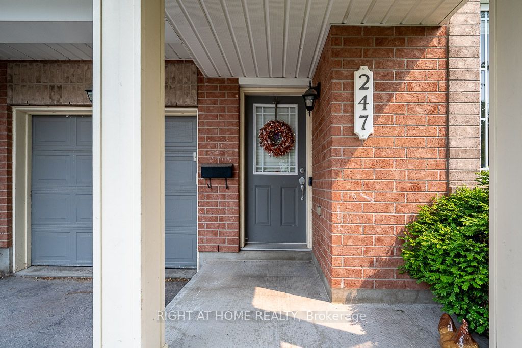 247 FELICIA Crescent, Barrhaven, ON K2G 7G2 photo 3