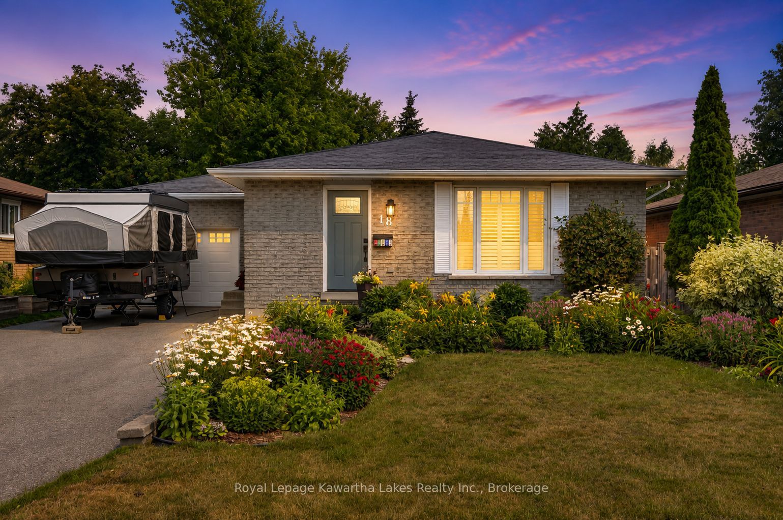 18 Madill Crescent, Kawartha Lakes, ON K9V 5W8 photo 2