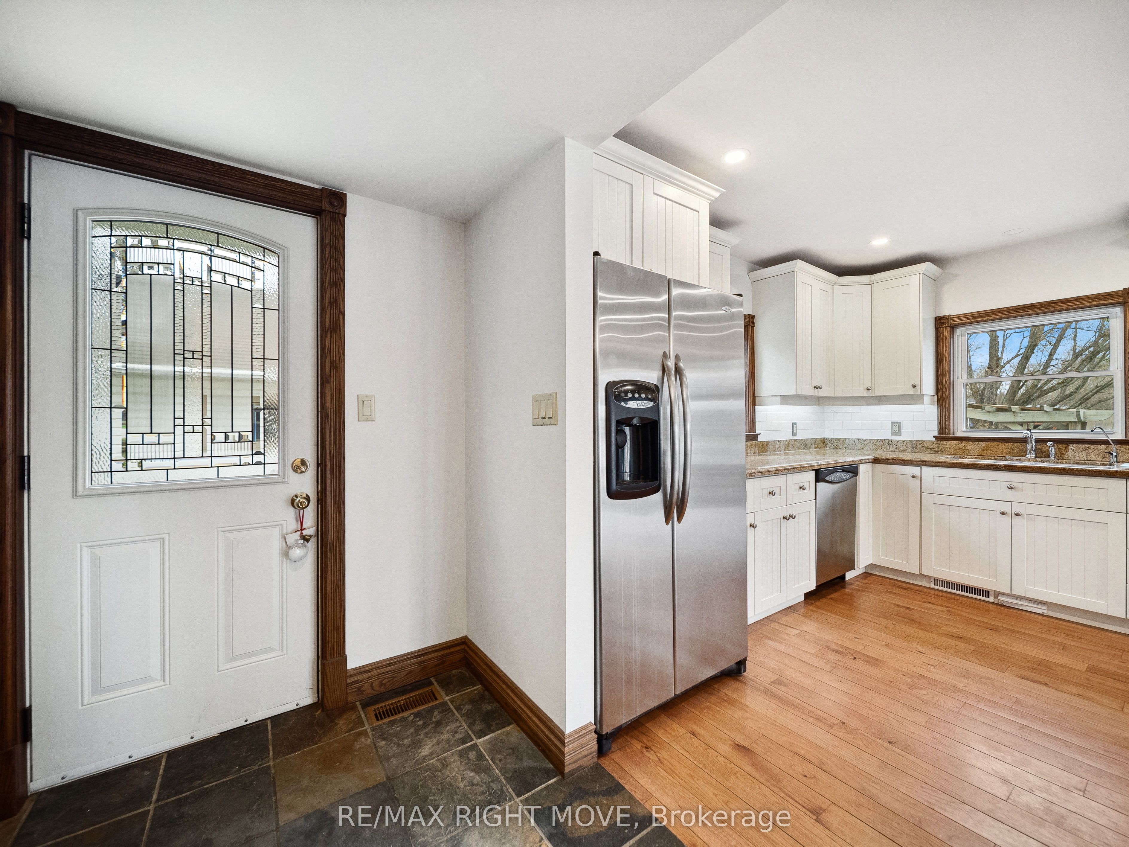 1012 Cowbell Lane, Gravenhurst, ON P0E 1N0 photo 4