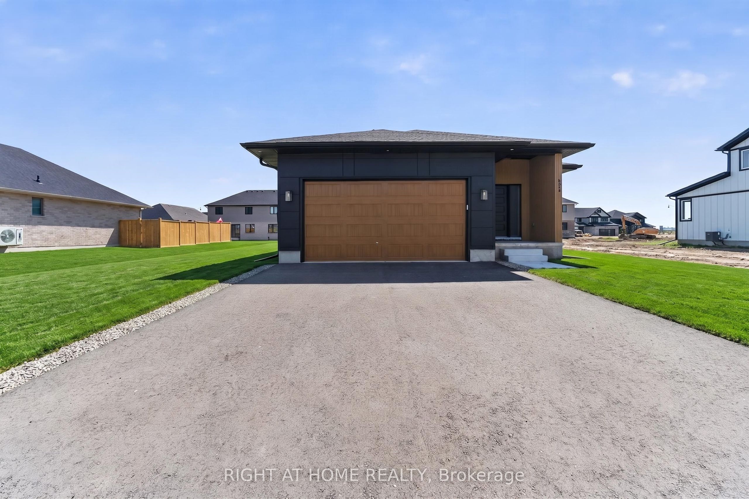 173 Renaissance Drive, St. Thomas, ON N5R 0P1