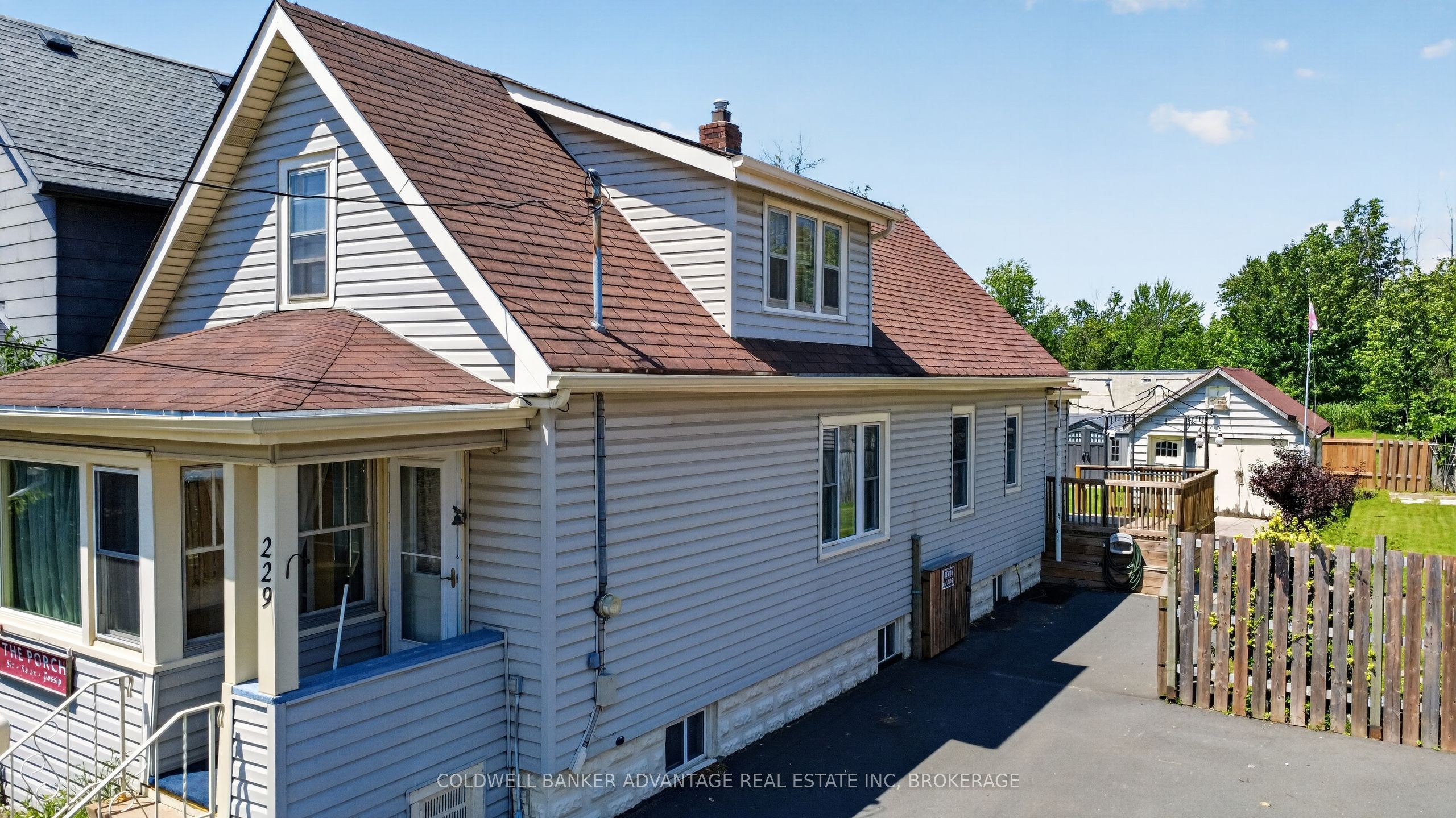 229 Broadway Avenue, Welland, ON L3C 5L7