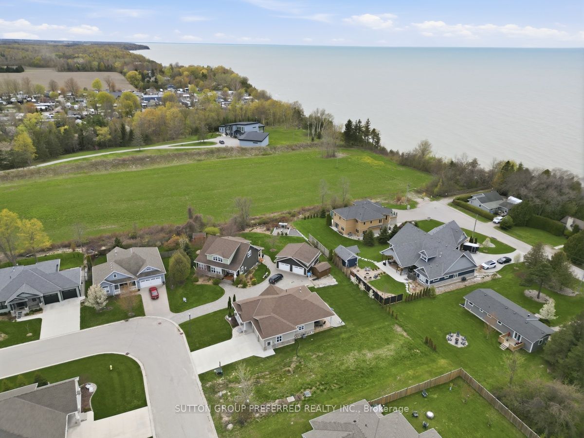 26 Thimbleweed Drive, Bluewater, ON N0M 1G0 photo 3