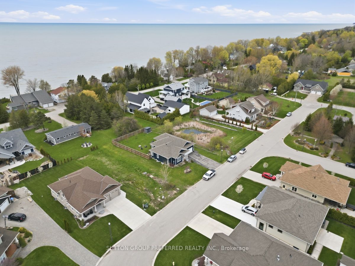 26 Thimbleweed Drive, Bluewater, ON N0M 1G0 photo 4