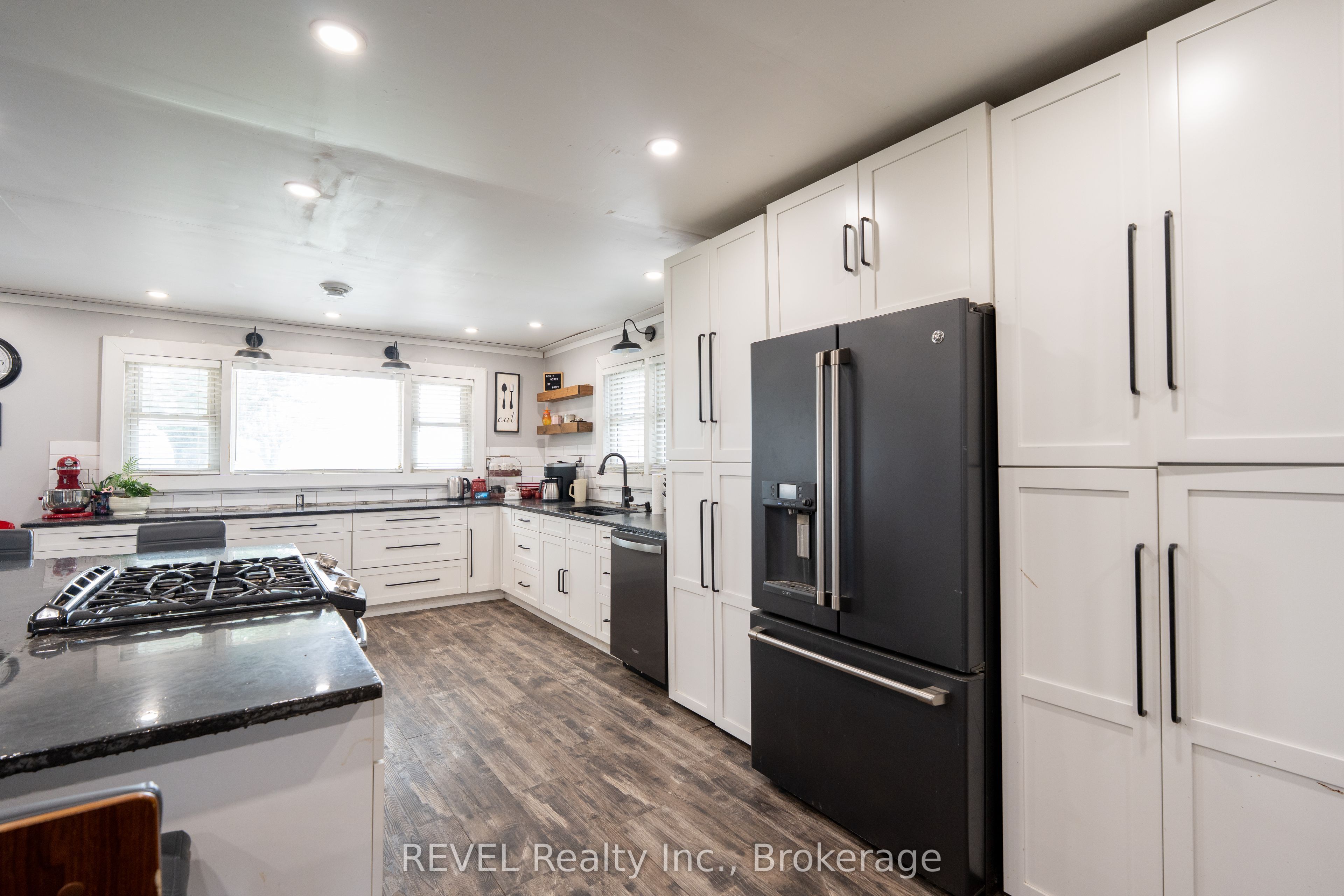 10830 3 Highway, Wainfleet, ON L3K 5V4 photo 4