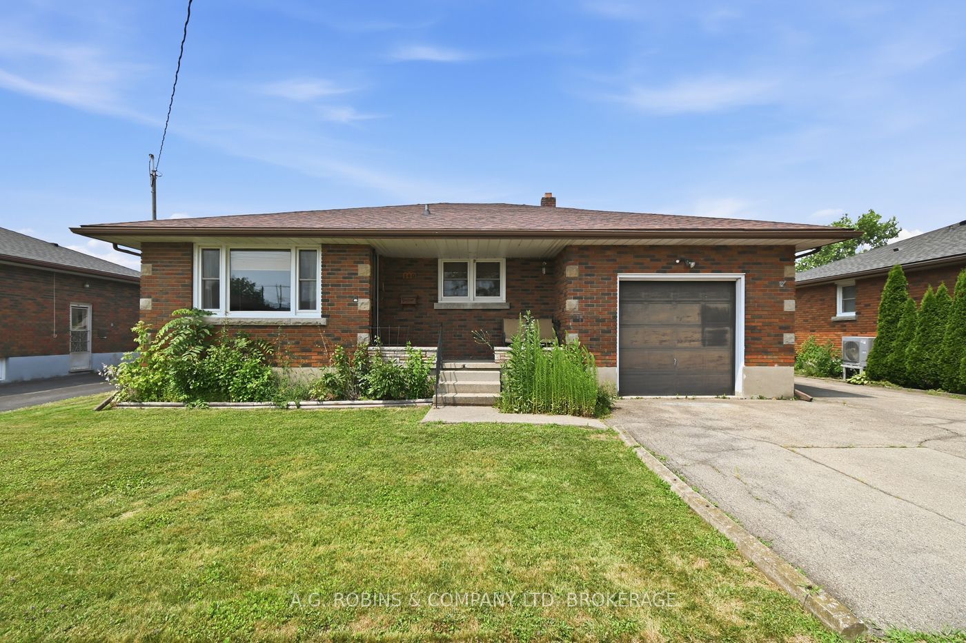 140 Classic Avenue, Welland, ON L3B 1P7 photo 3