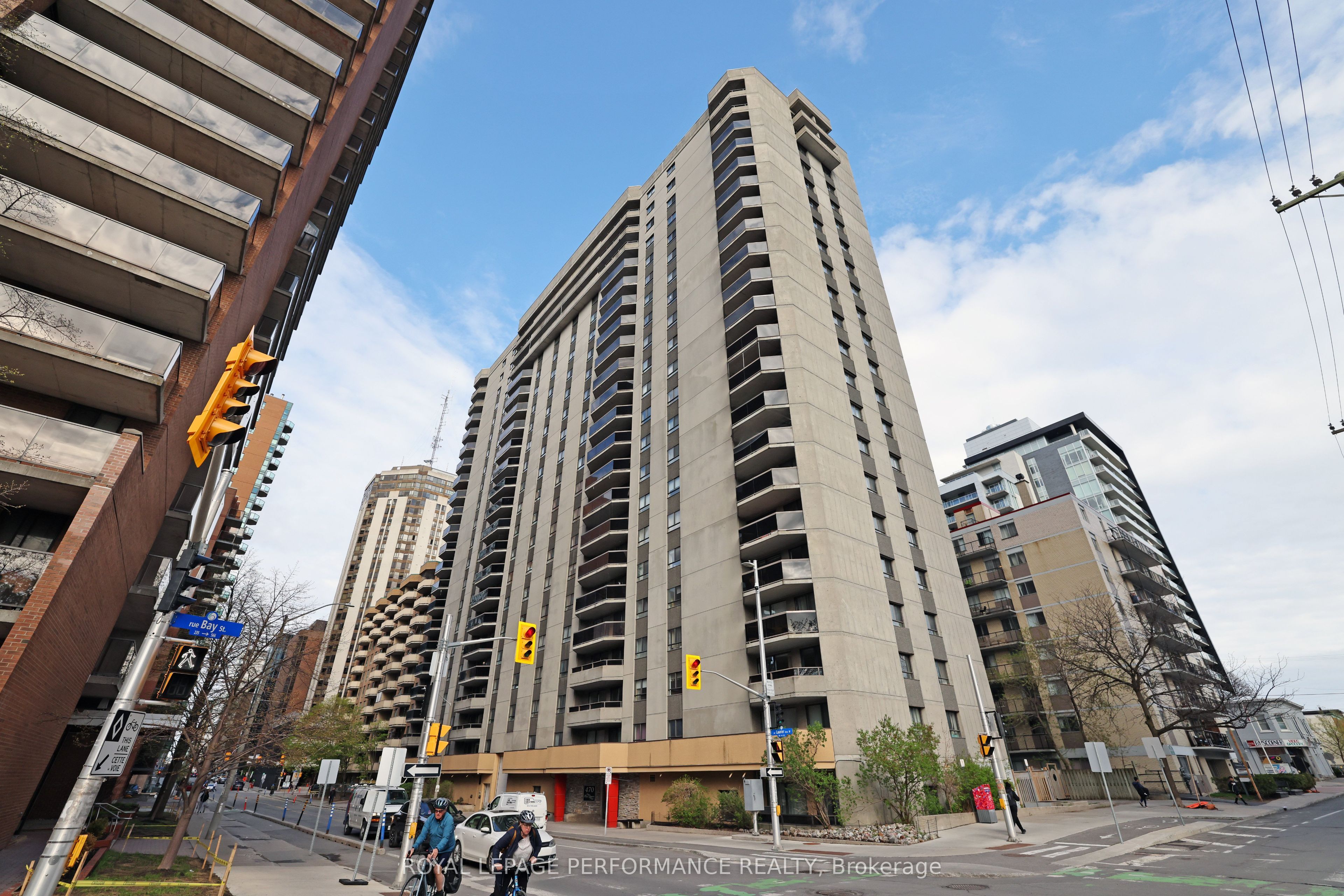 470 Laurier Avenue W 1701, Ottawa Centre, ON K1R 7W9