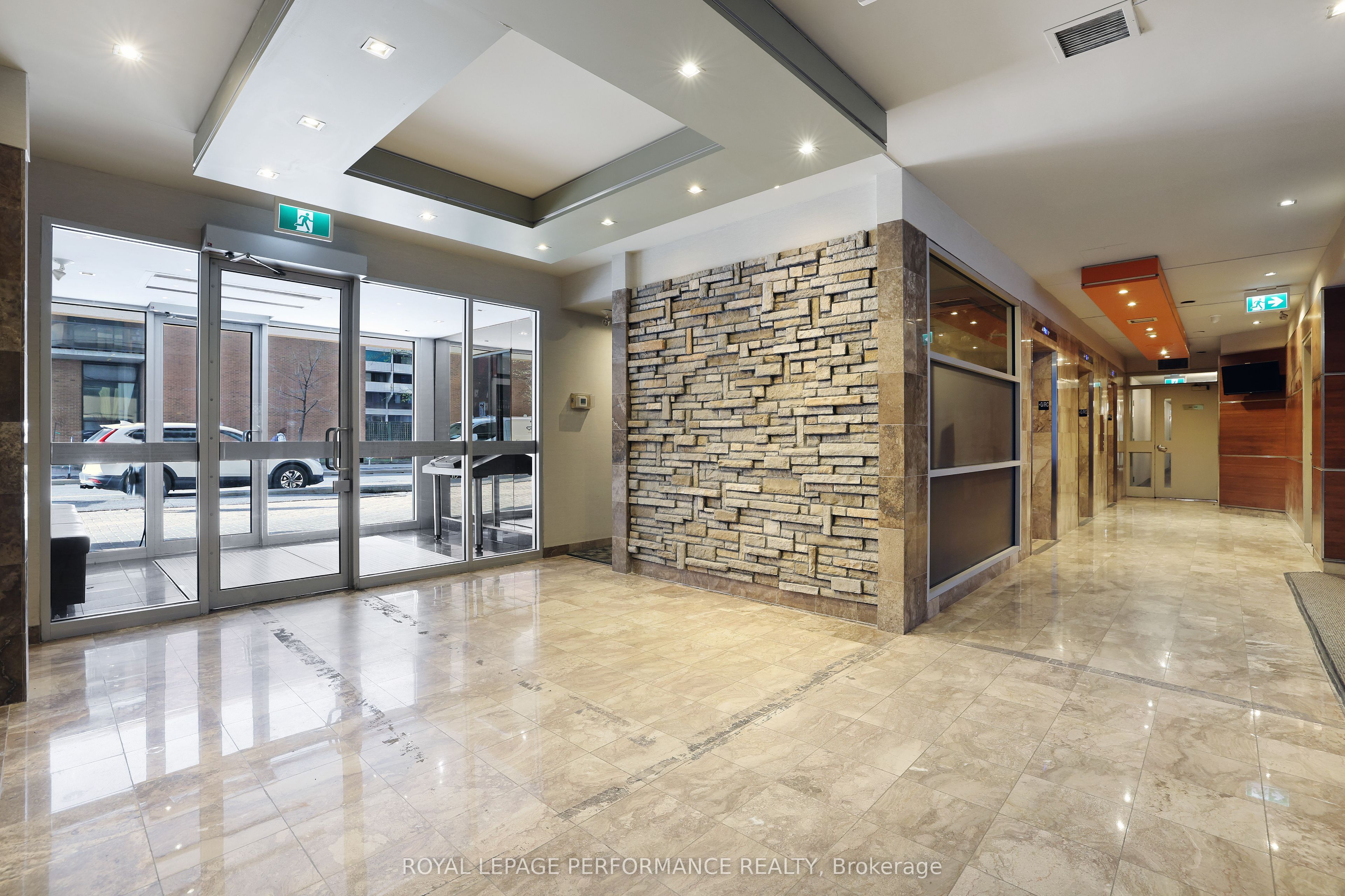 470 Laurier Avenue W 1701, Ottawa Centre, ON K1R 7W9 photo 5
