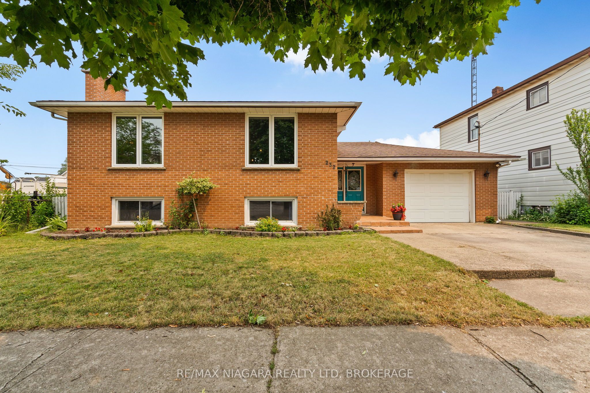 232 Wallace Avenue S, Welland, ON L3B 1R6 photo 2