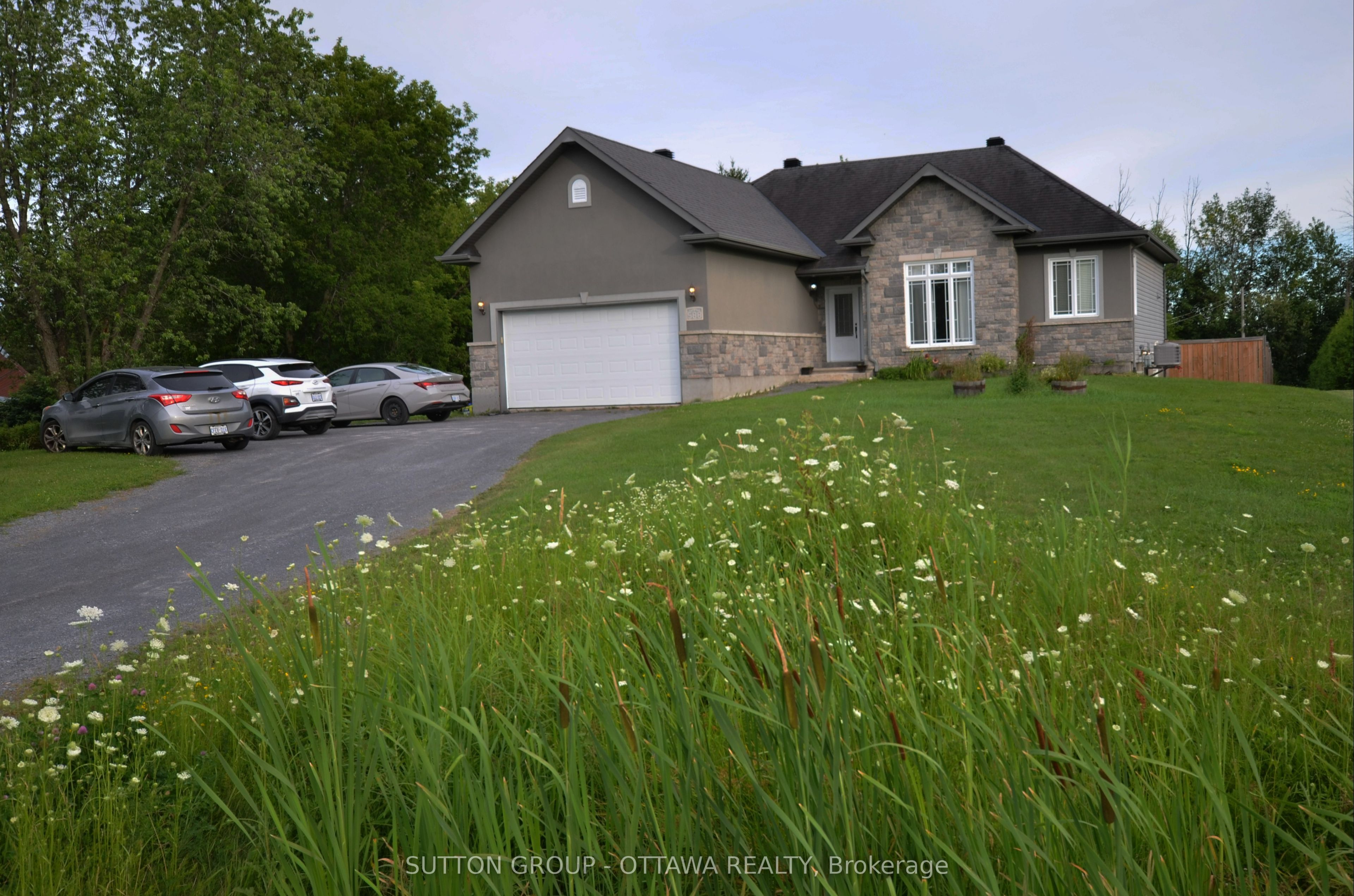 588 Russell Road, Clarence-Rockland, ON K0A 2A0