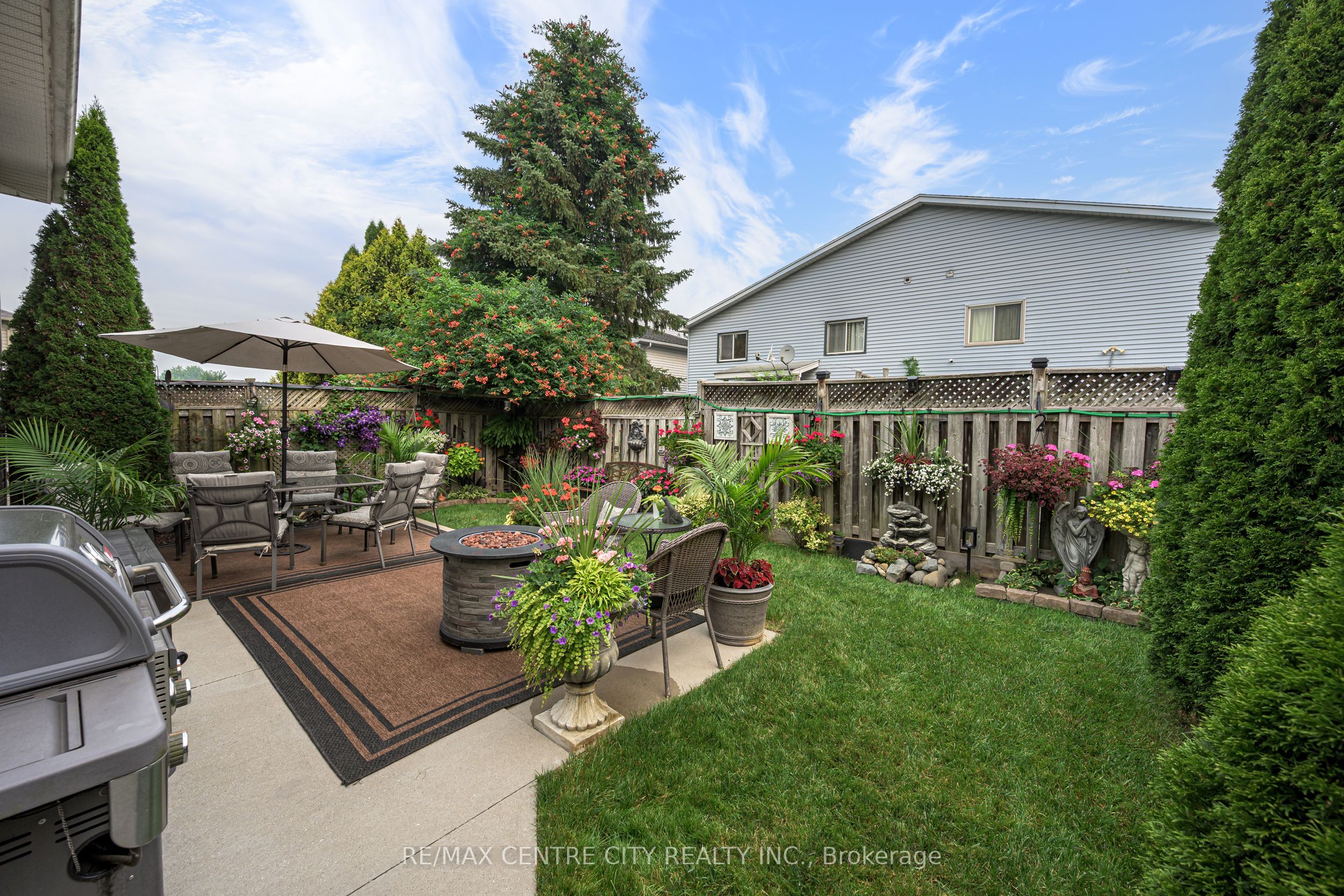 128 Crimson Crescent, London East, ON N5W 6E9 photo 2