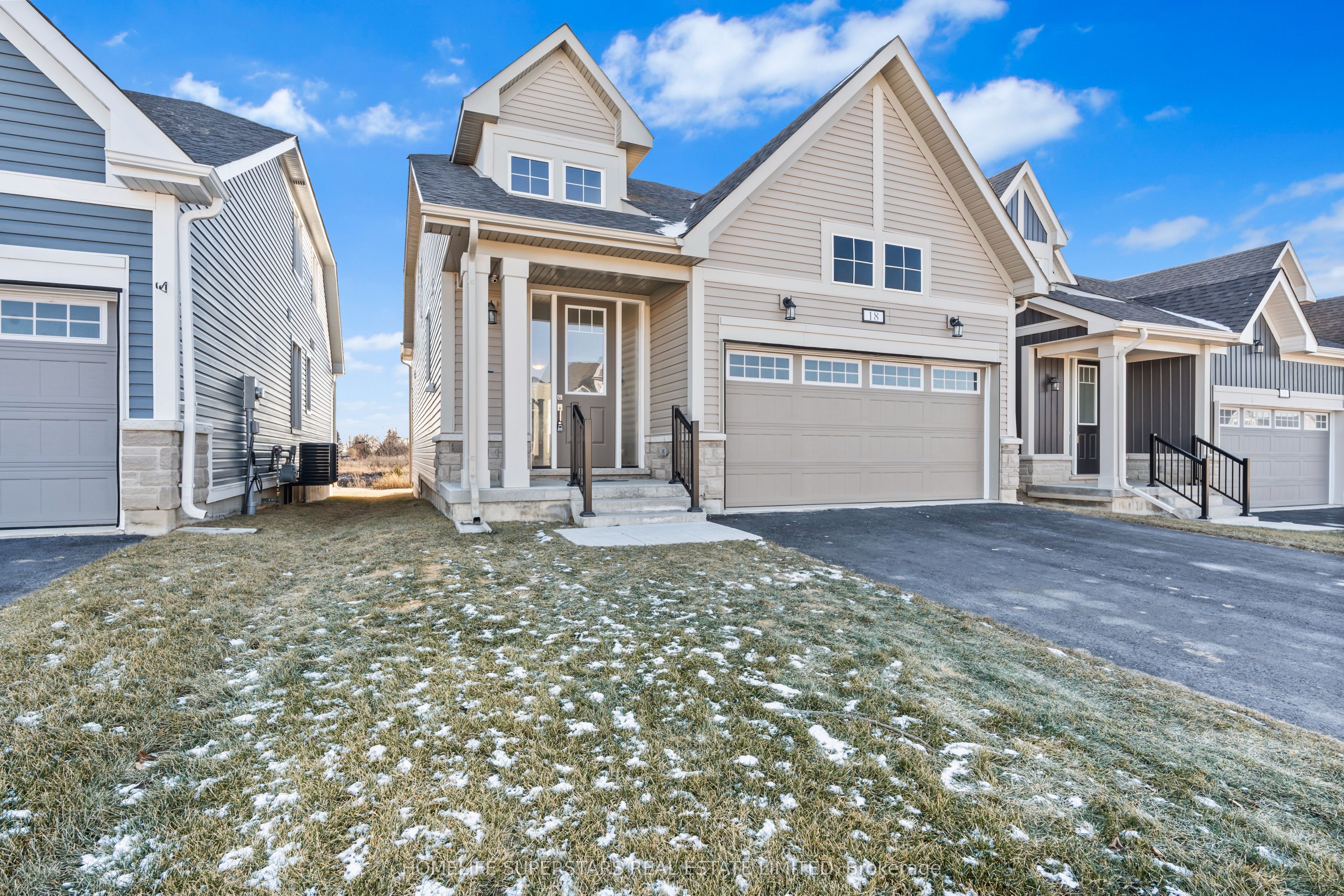 18 Oakmont Drive, Loyalist, ON K0H 1G0 photo 2