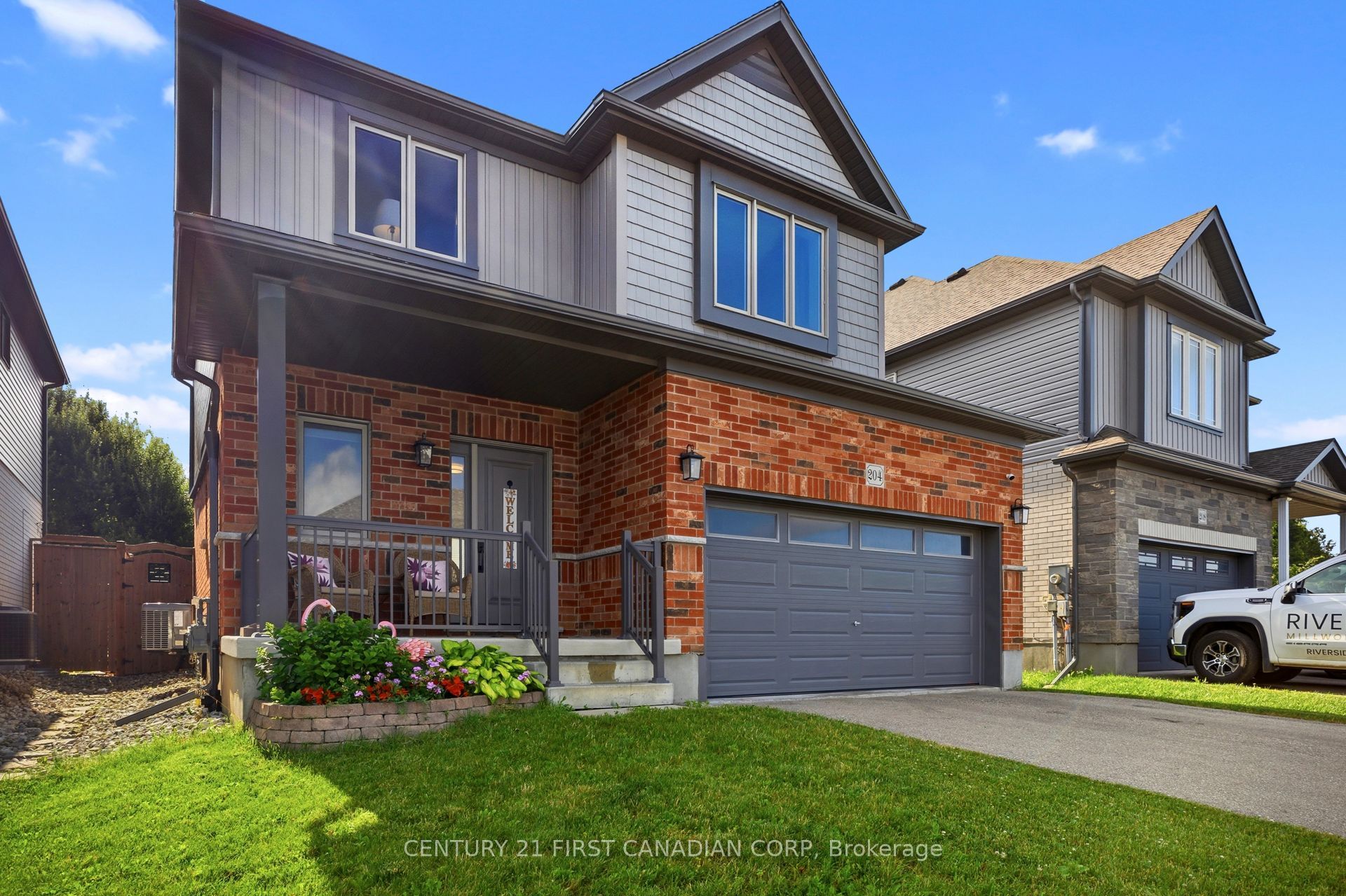 204 Snyder Avenue N, Woolwich, ON N3B 0C9 photo 2