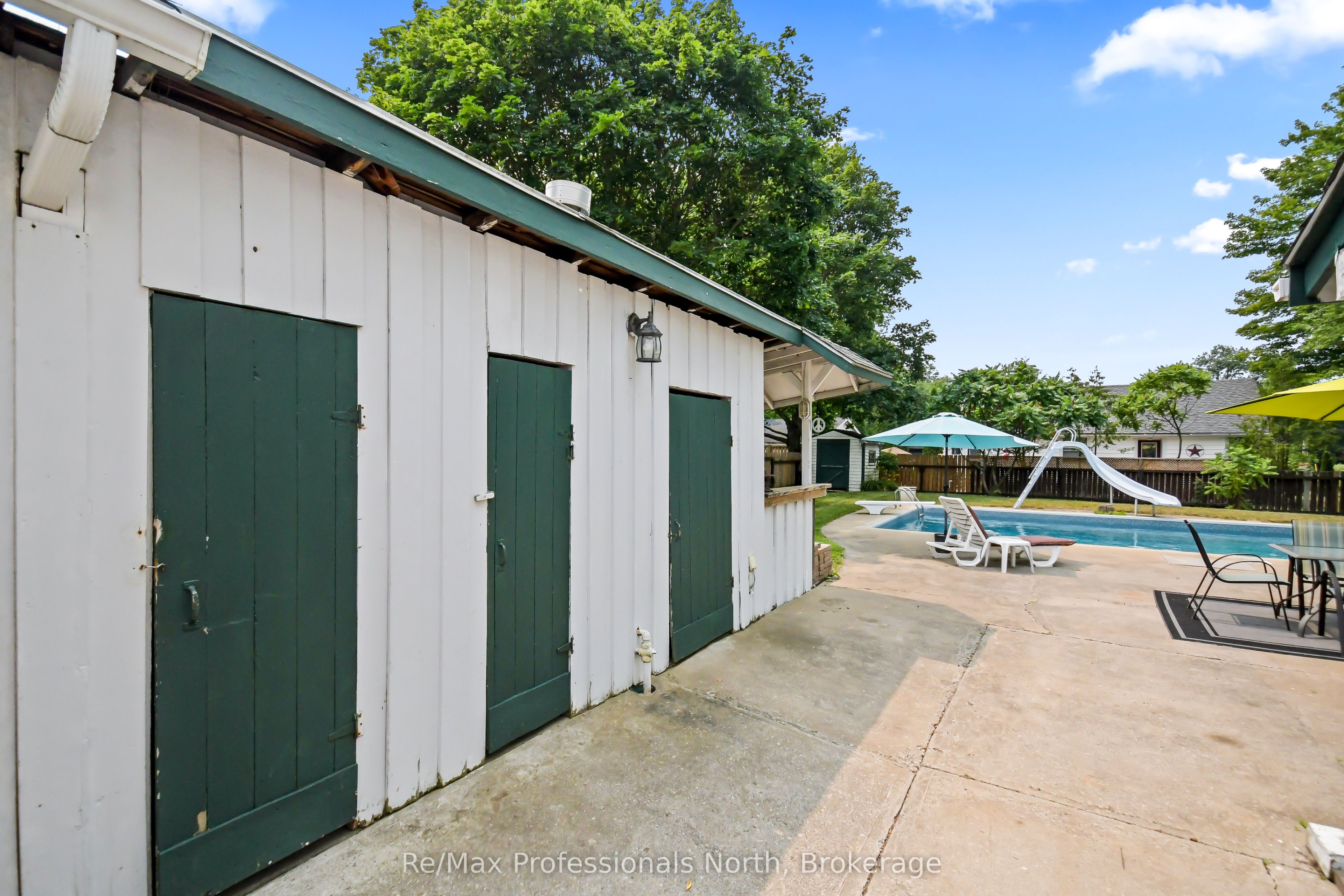 695 John Street N, Gravenhurst, ON P1P 1E6 photo 5