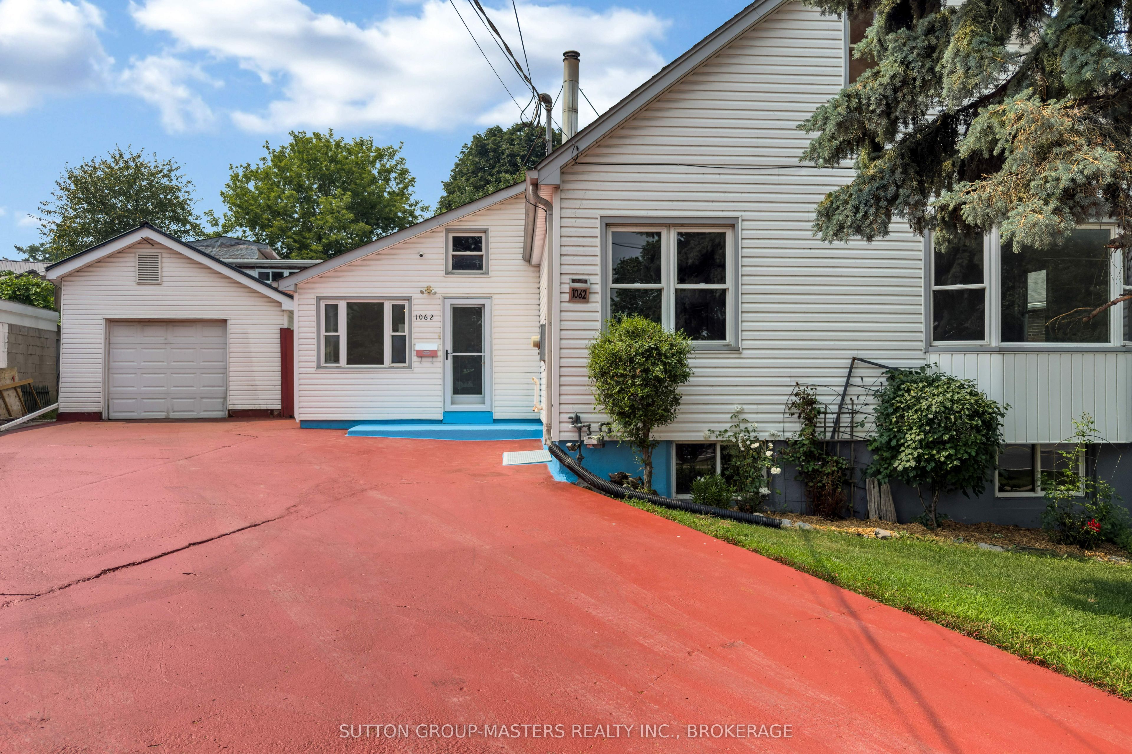 1062 Montreal Street, Kingston, ON K7K 3K4