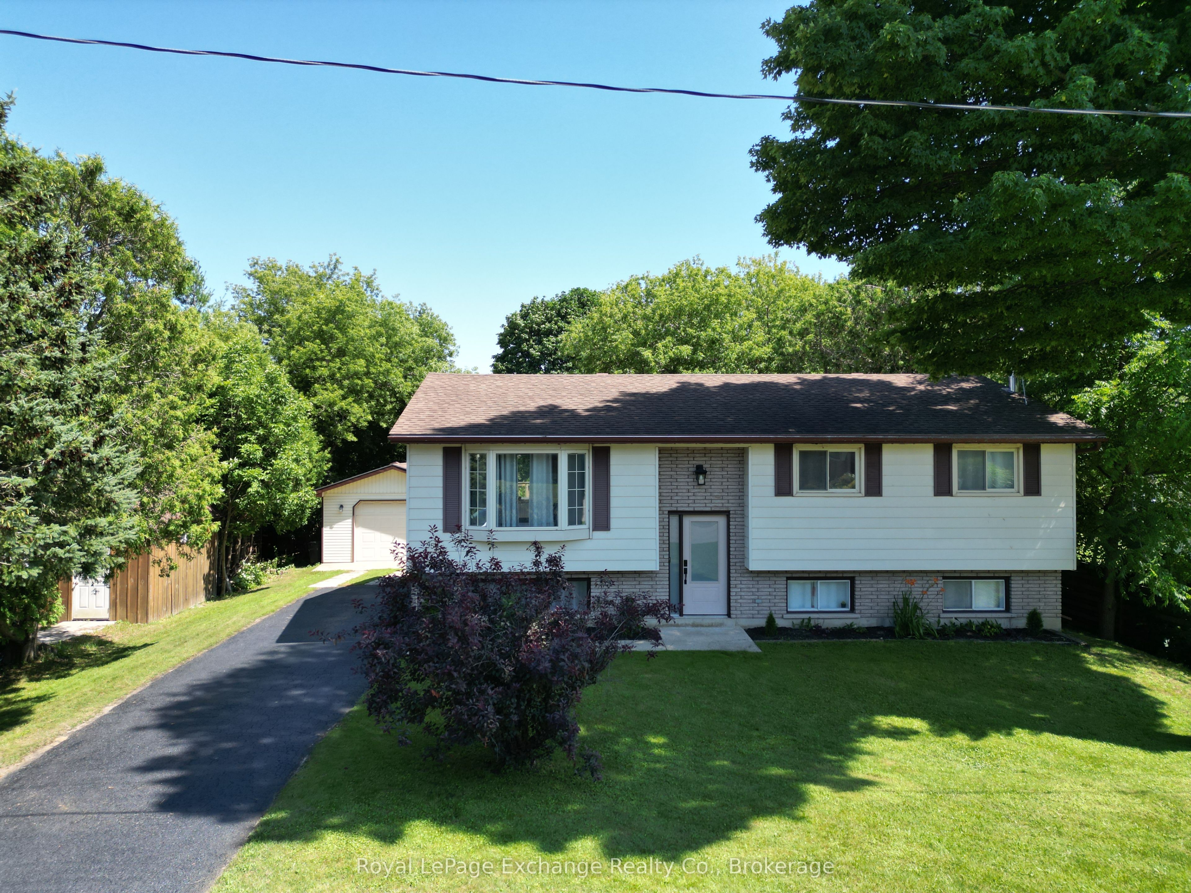 453 Elgin Street, Kincardine, ON N2Z 2V4