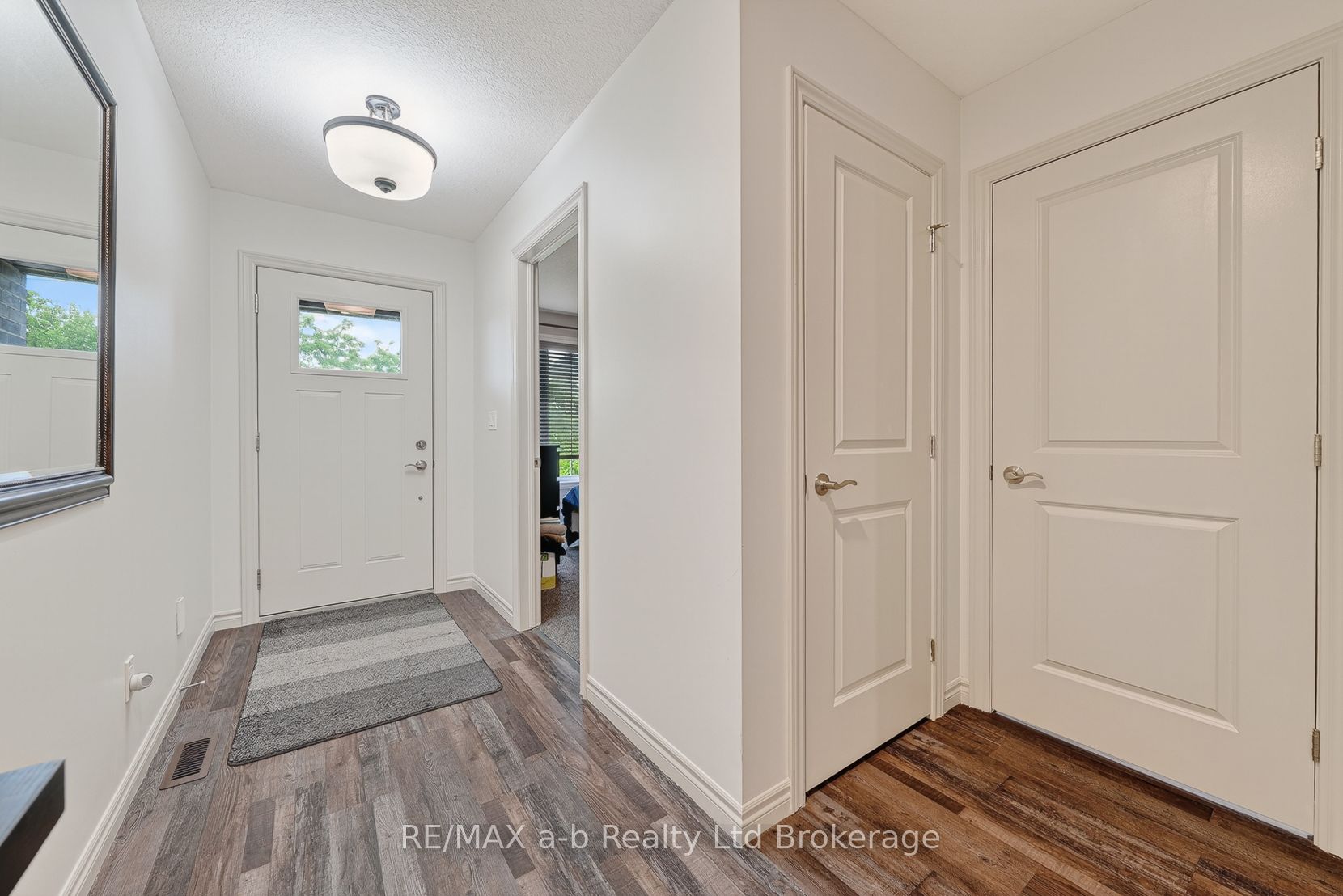 253 Charles Street W, Ingersoll, ON N5C 2M5 photo 5
