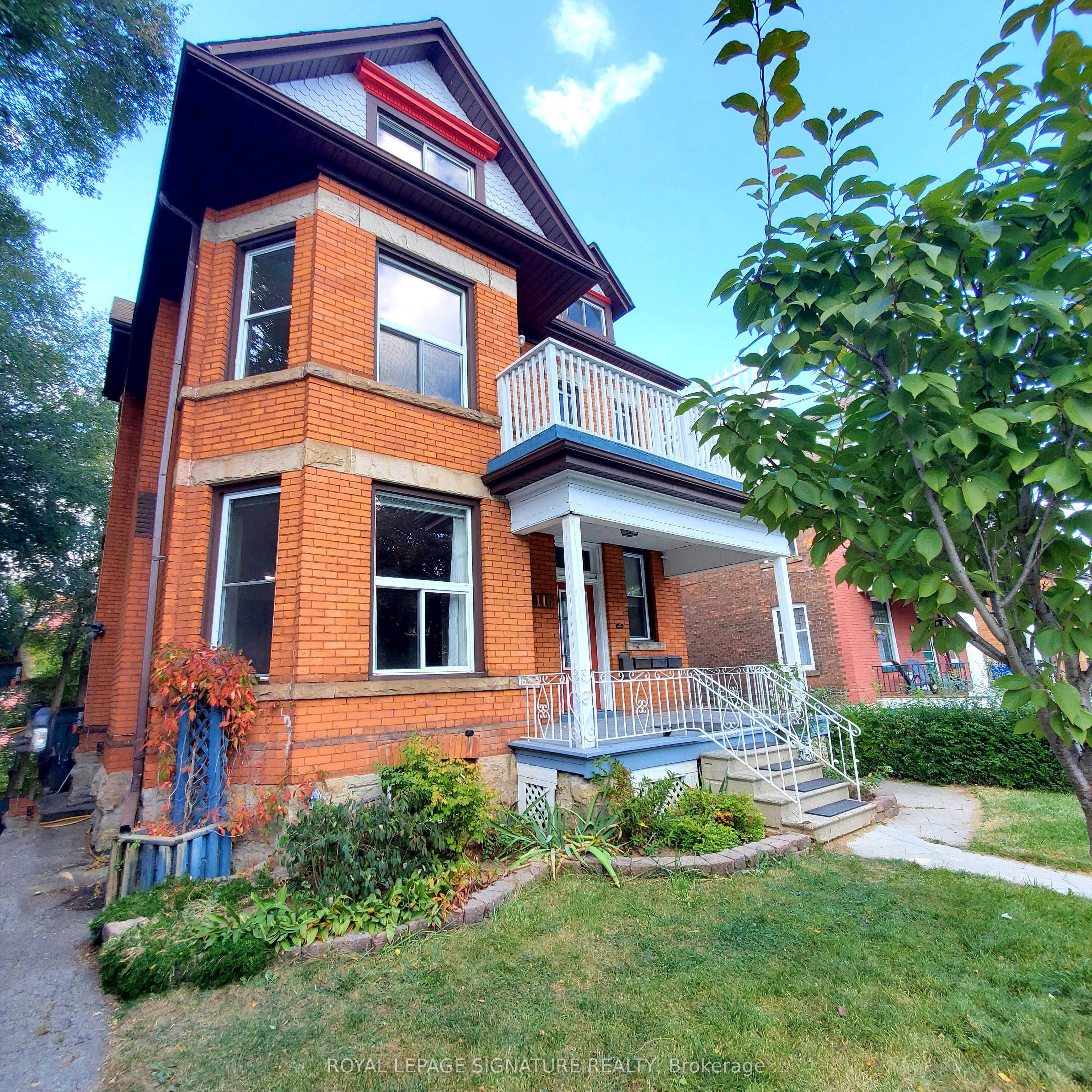 116 Fairholt Road S 2, Hamilton, ON L8M 2T7