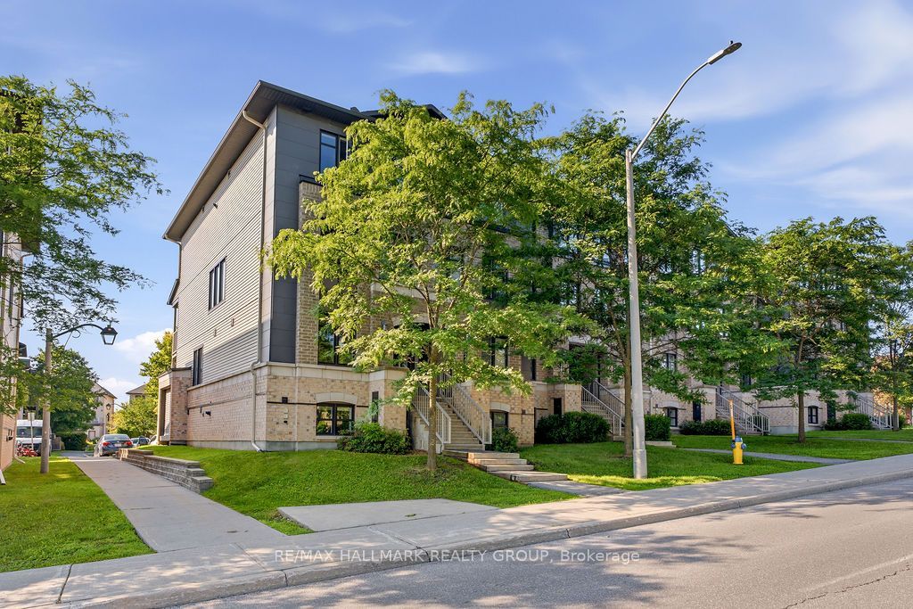 1124 Klondike Road C, Kanata, ON K2K 0H2